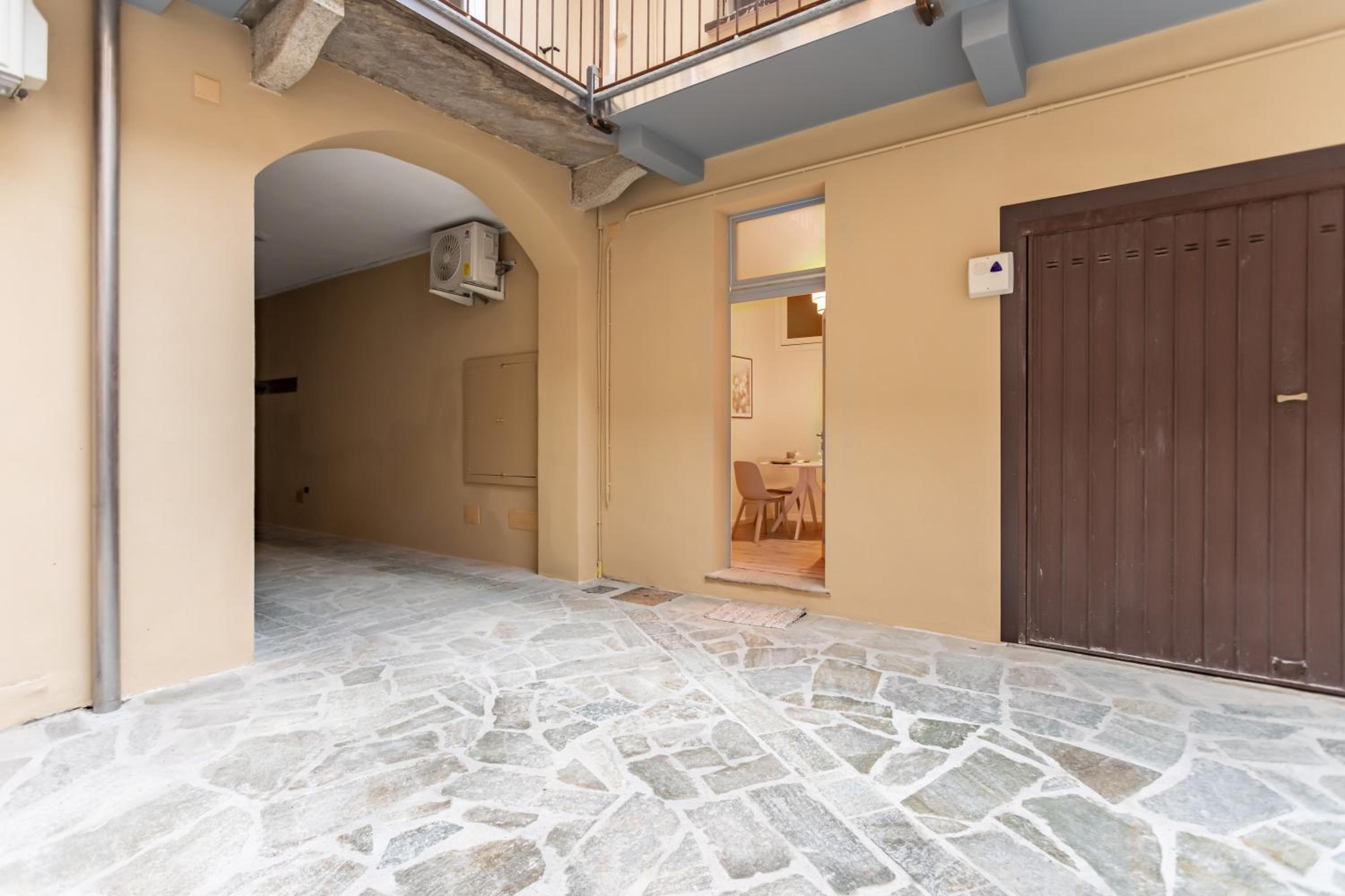 Lucrezia Apartments - Pavia City - by HOST4U view 4