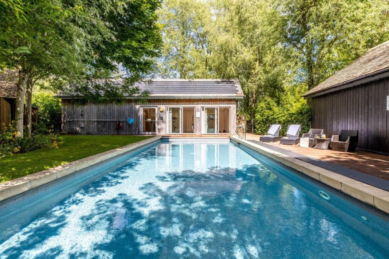 Tawny House CW6 Lakeside Spa Property view 4