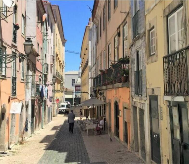 BH4E Spacious 3-Bedroom Apartment with Natural Light & Stunning Views in Bairro Alto! view 5