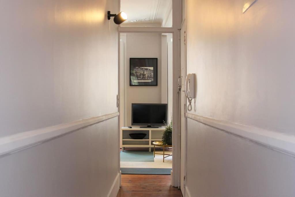 SM1-HAPPY at hip PR.REAL & BAIR.ALTO + private patio! view 2