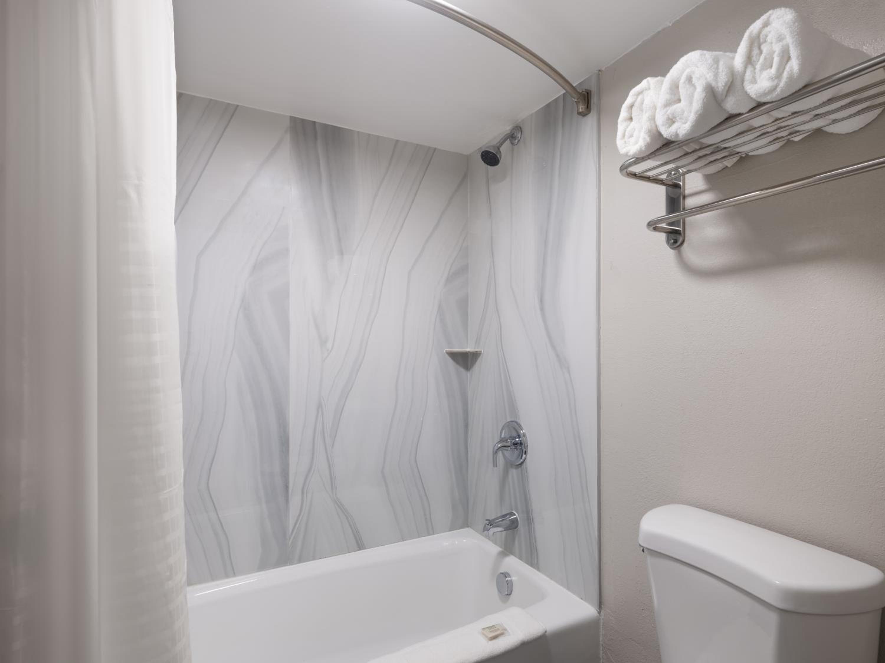 Days-Inn by Wyndham Montgomery I-85