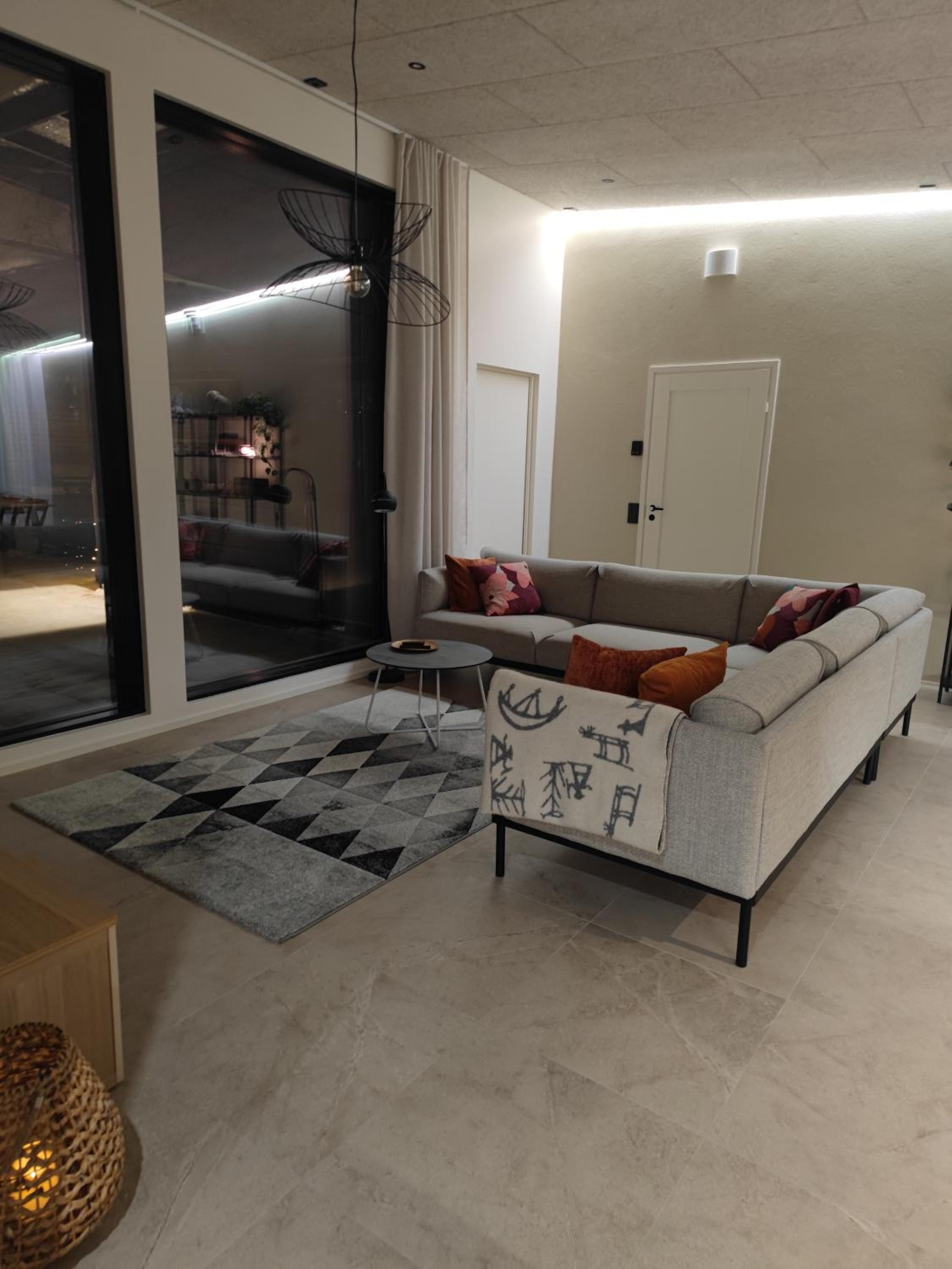 Villa Pajunkissa with Jacuzzi and Sauna