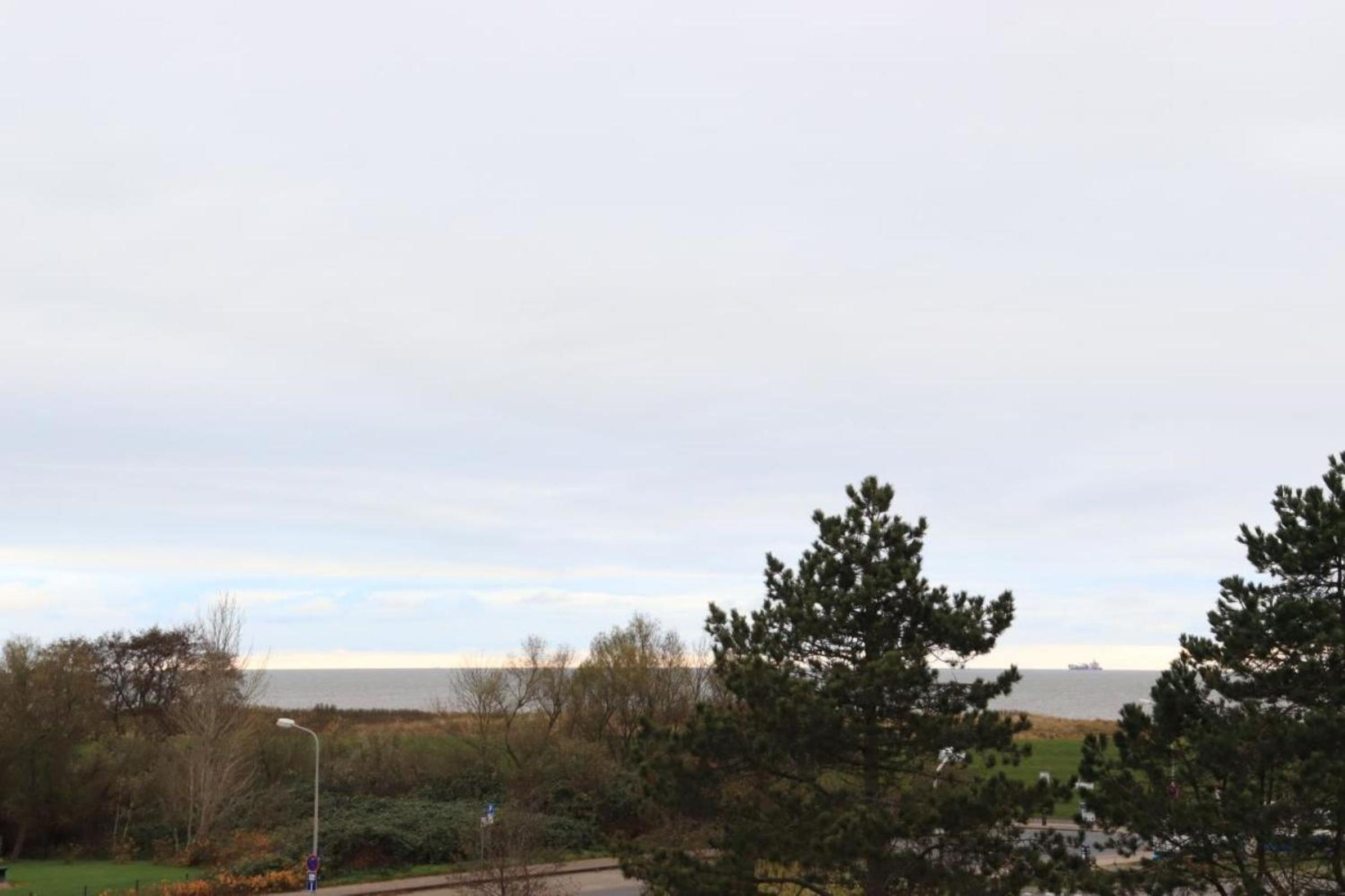 Ferienwohnung mit Seeblick und Schwimmbadnutzung in Cuxhaven