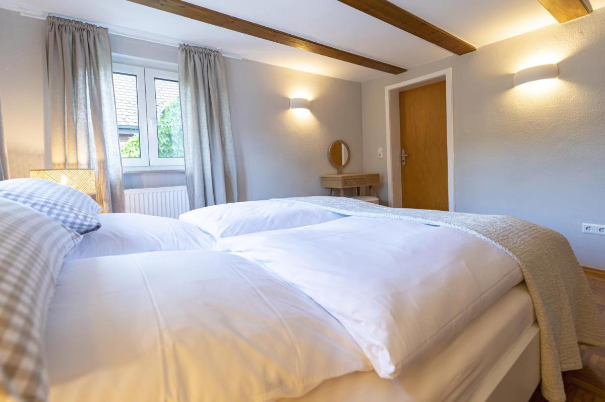 Ferienhaus Pure Jagst, Traum-Lage am Fluss mit Kaminzimmer und Infrarot-Wärmekabine
