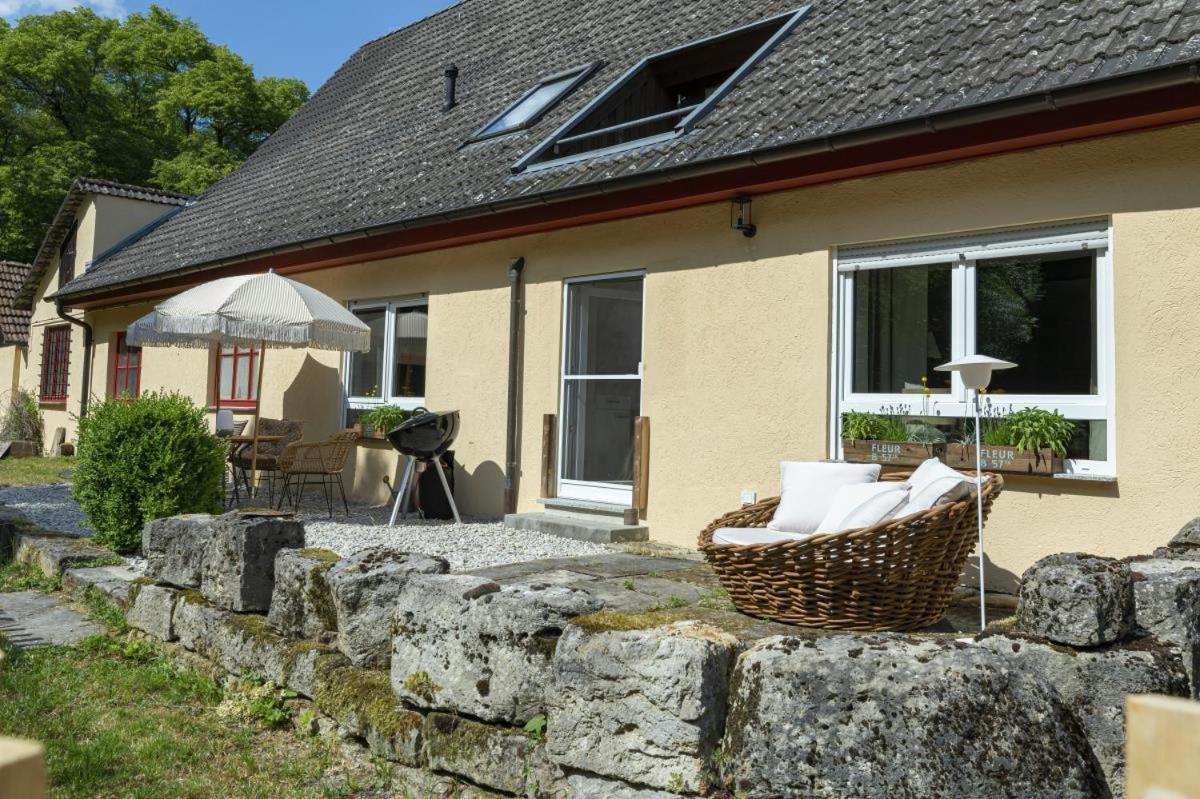 Ferienhaus Pure Jagst, Traum-Lage am Fluss mit Kaminzimmer und Infrarot-Wärmekabine