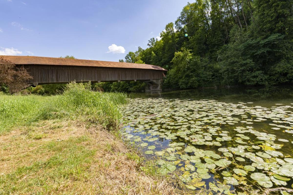 Ferienhaus Pure Jagst, Traum-Lage am Fluss mit Kaminzimmer und Infrarot-Wärmekabine