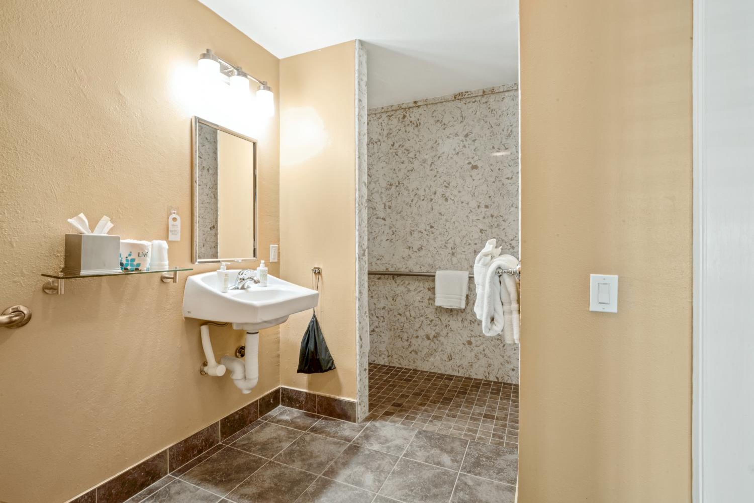 Marin Suites Hotel, 写真 10