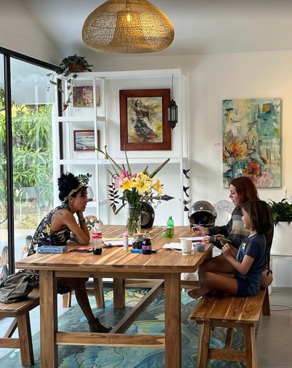 dining