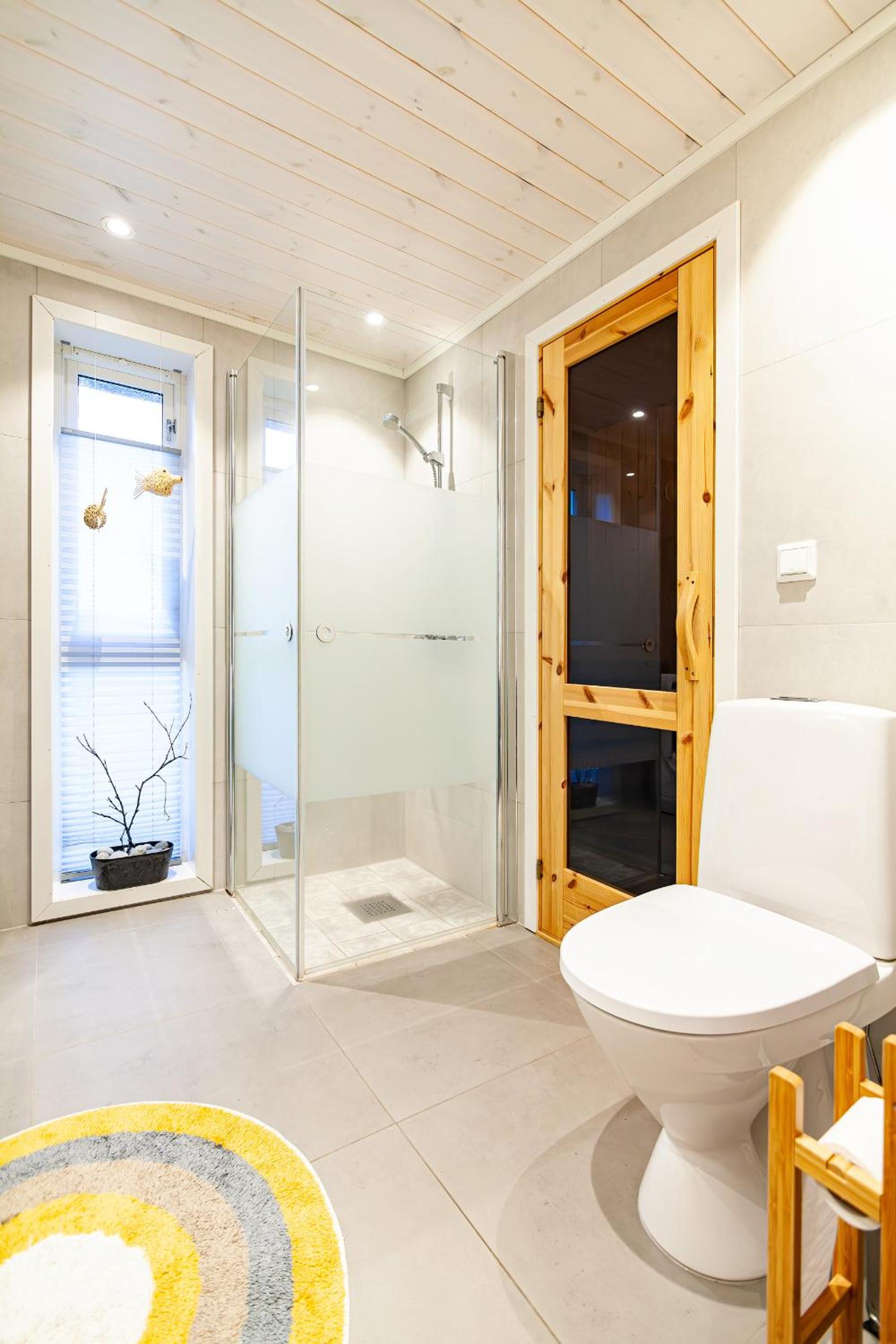Vaeranes- Ny hytte med flott utsikt view 5