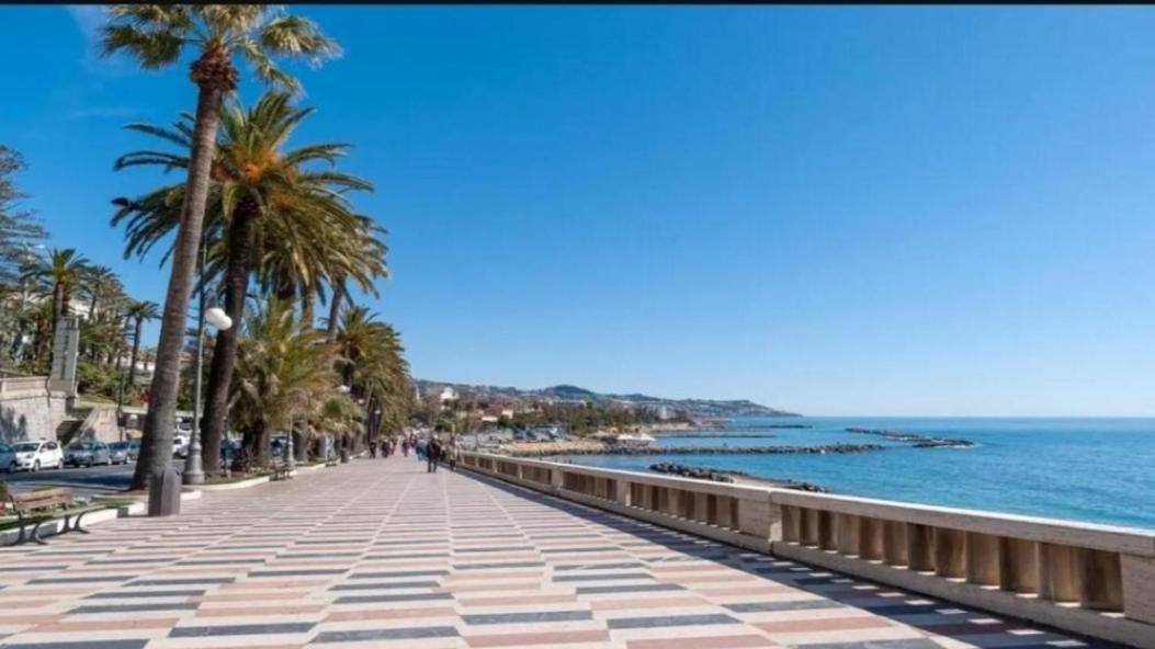 CASA SANREMO TIZIANO Parking Gratis Centro 15 minuti a piedi