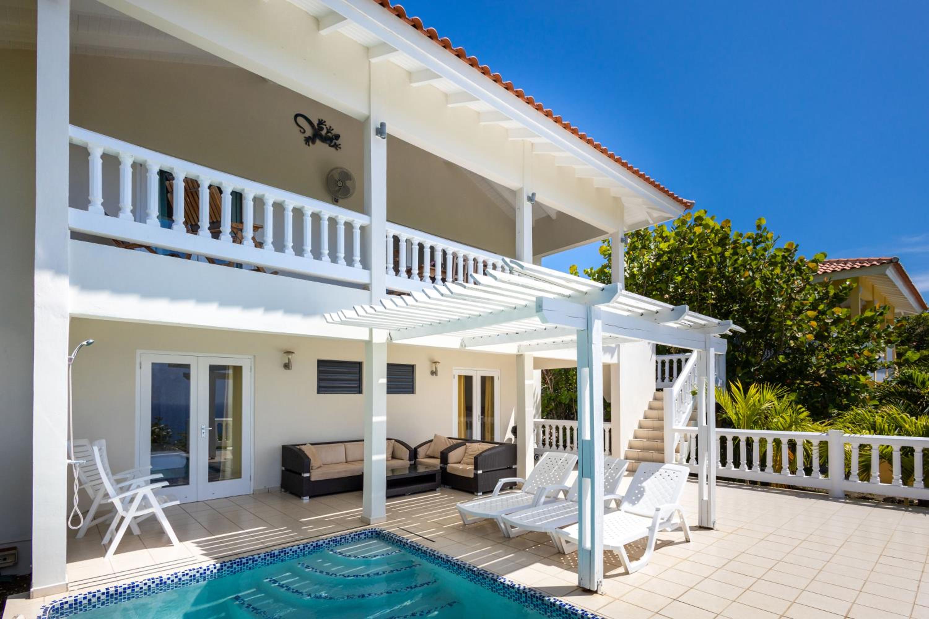 Coral Estate Holidays