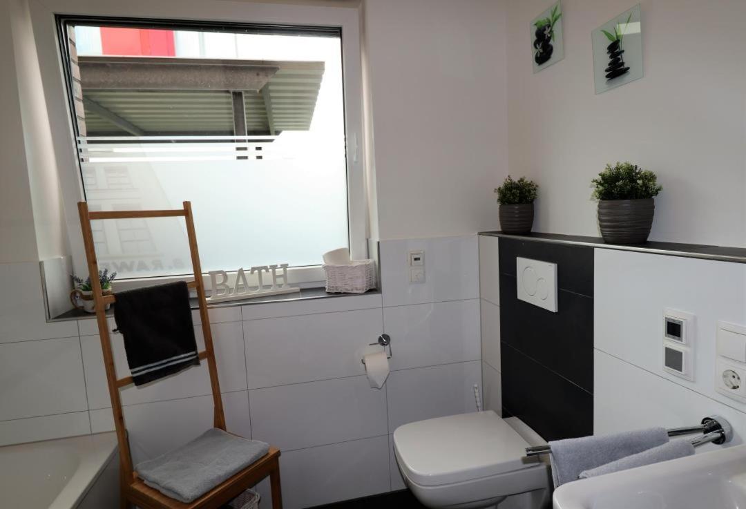 Rawe West - Ferienwohnung für 4 Personen, zentrale Lage, gehobene und moderne Ausstattung
