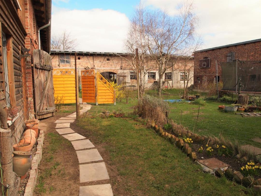 NEU Fewo im Bauernhaus mit idyllischem Innenhof und Naturgarten