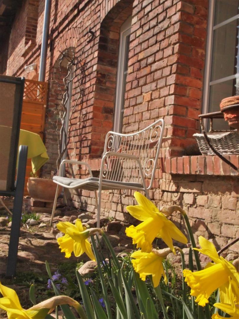 NEU Fewo im Bauernhaus mit idyllischem Innenhof und Naturgarten