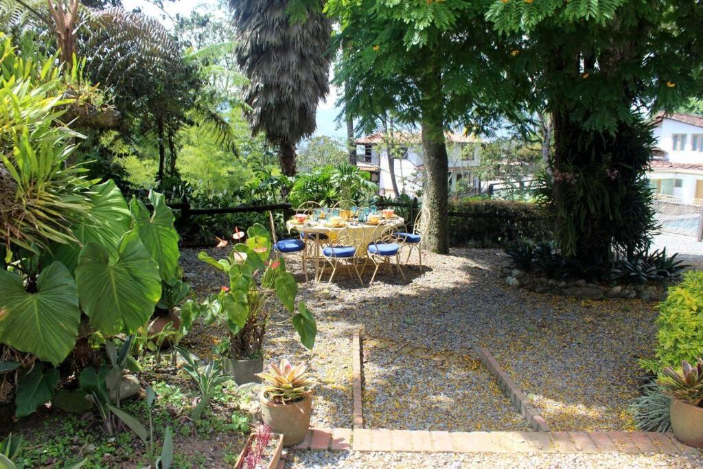 Casa de lujo con piscina y BBQ