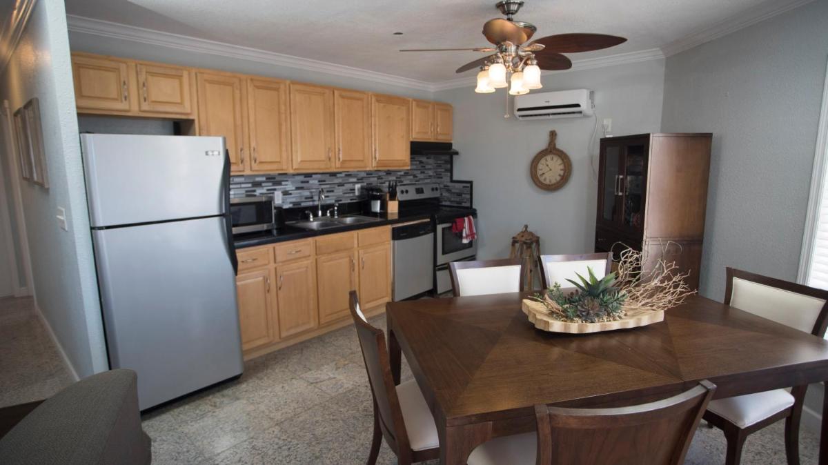 Seabreeze Vacation Villas