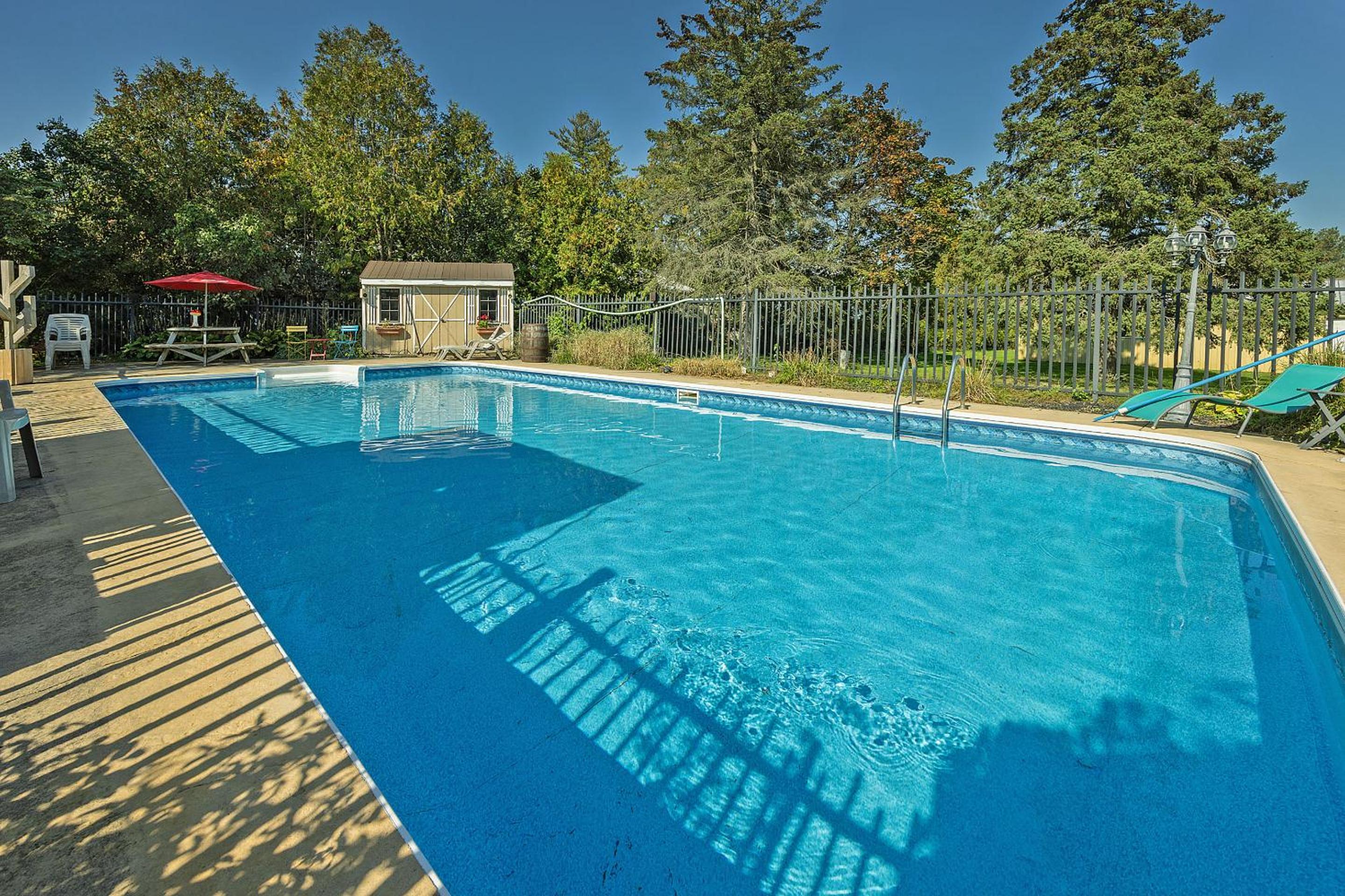 Cottage Farm house with swimming pool