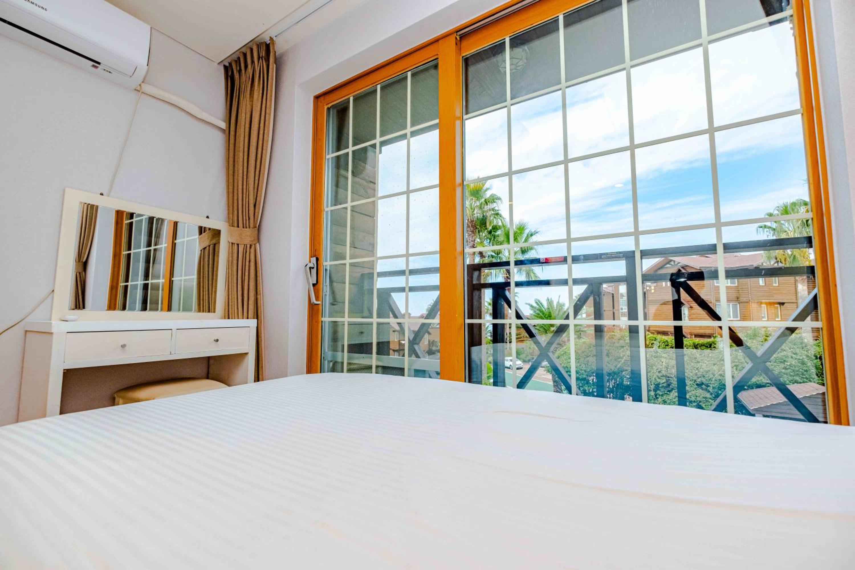 Dyne Resort