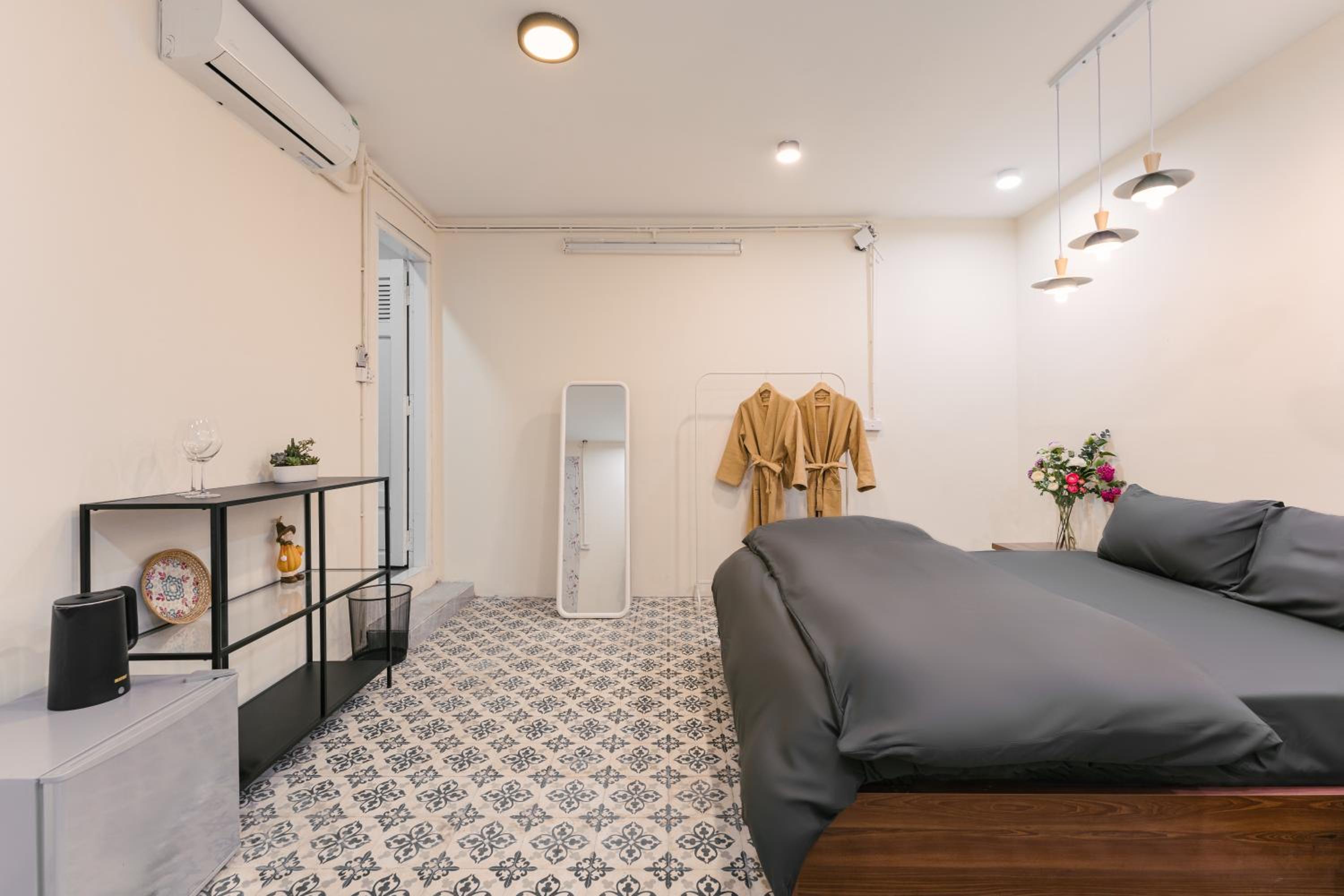 Delapong Homestay - 50m to Hoan Kiem lake