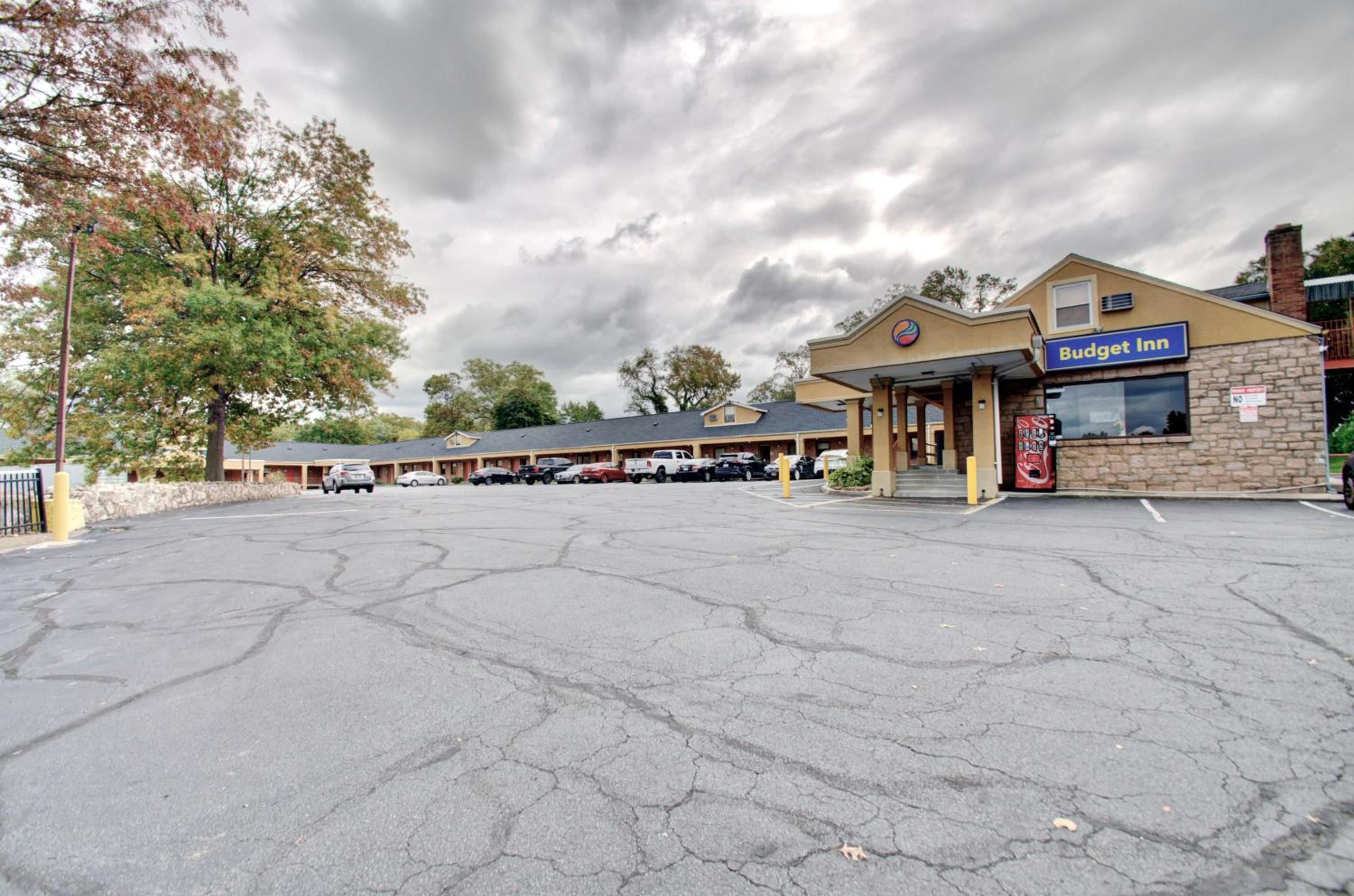 Budget Inn Falls Church - Property Image 4
