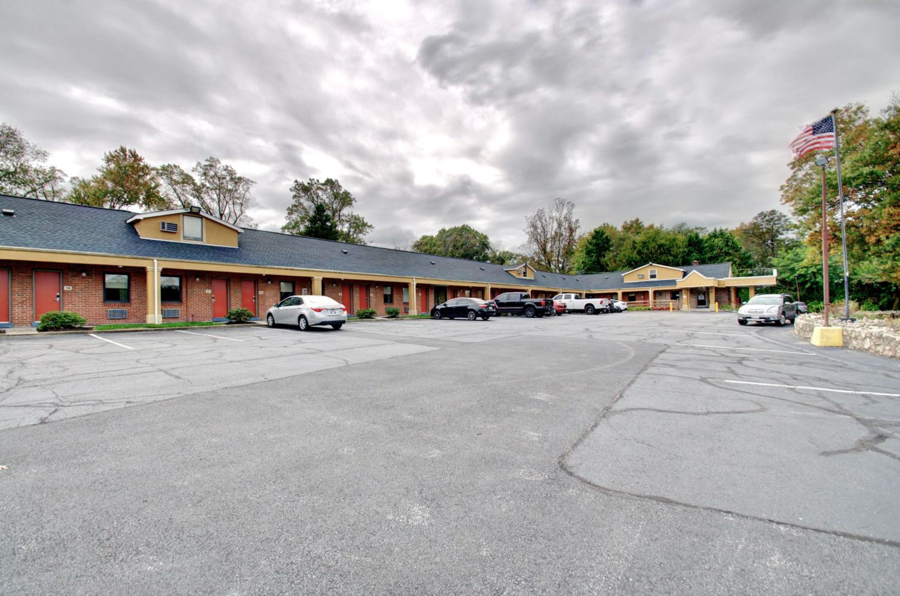 Budget Inn Falls Church - Property Image 7