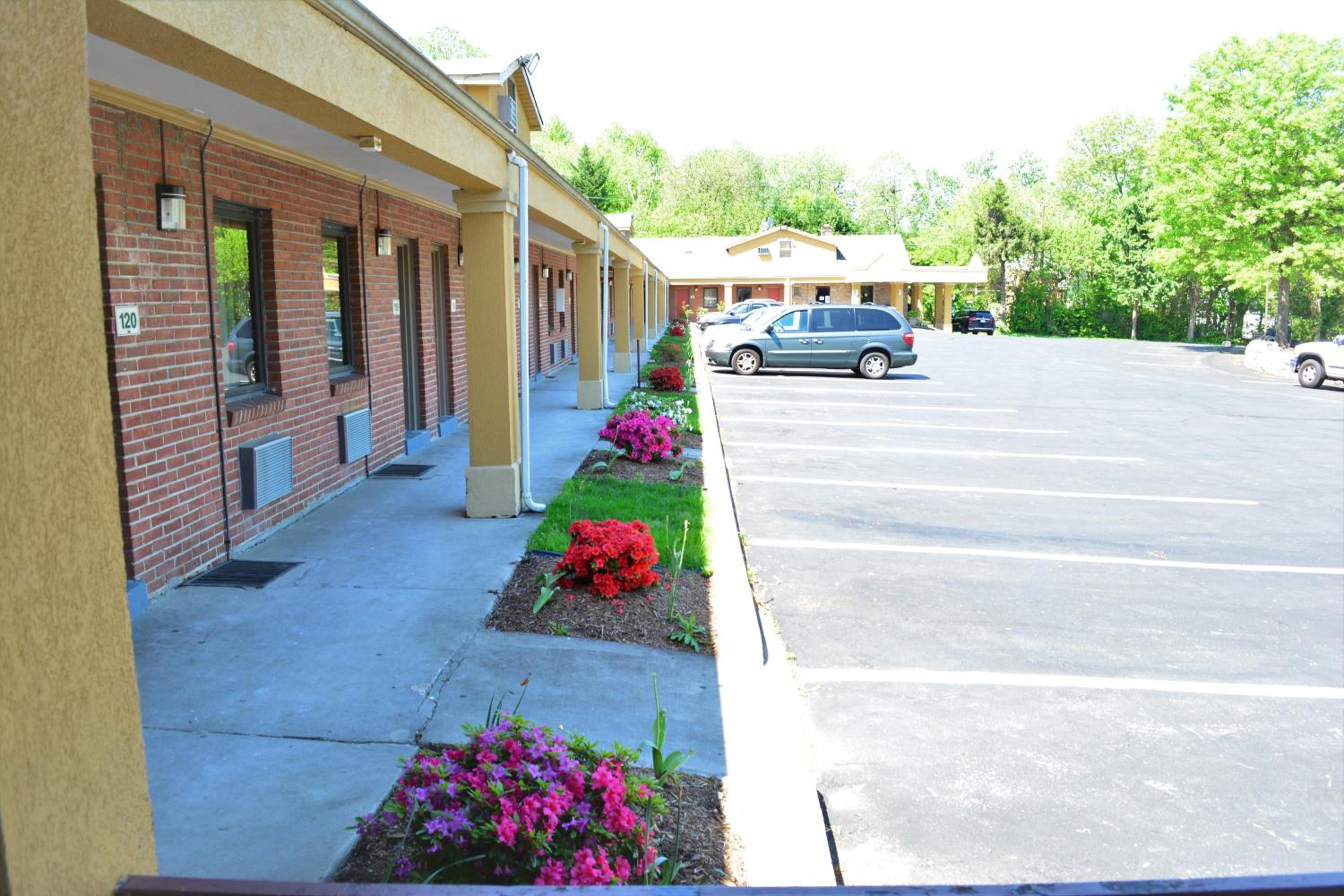 Budget Inn Falls Church - Property Image 5