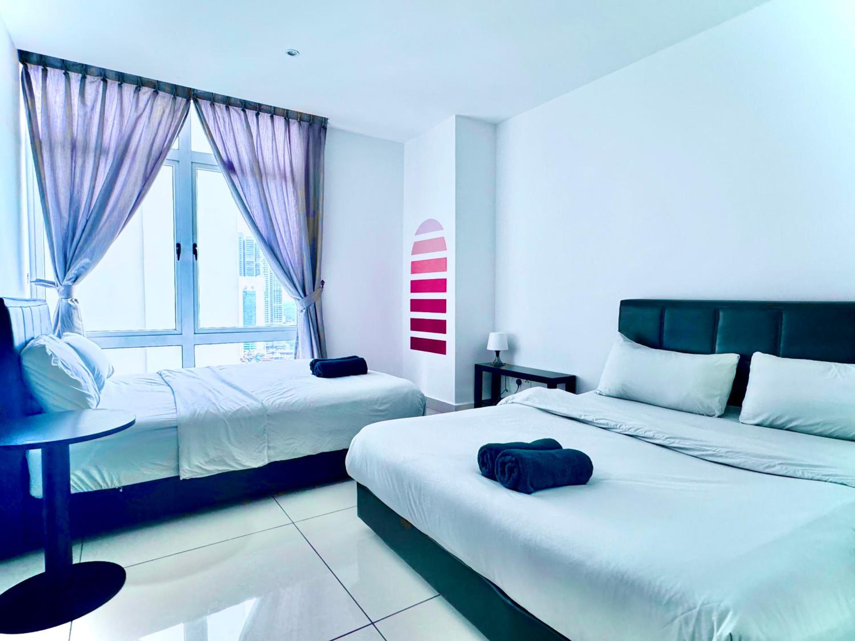JB City Shopping Mall Apartment