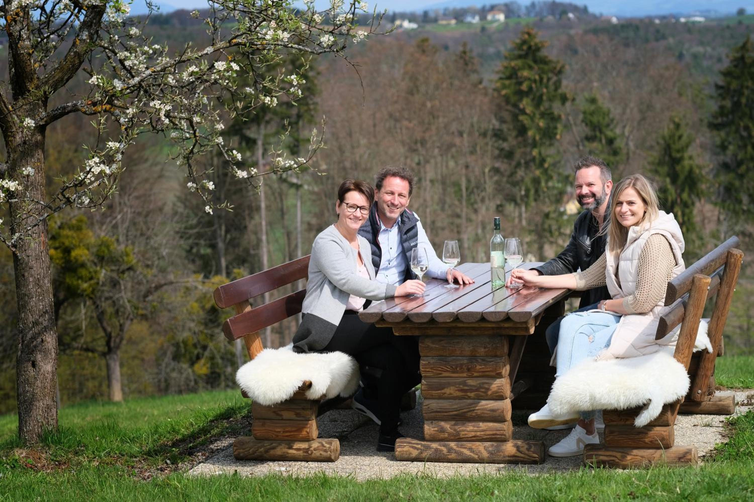 Ferienwohnung am Trausdorfberg - Rosenblick