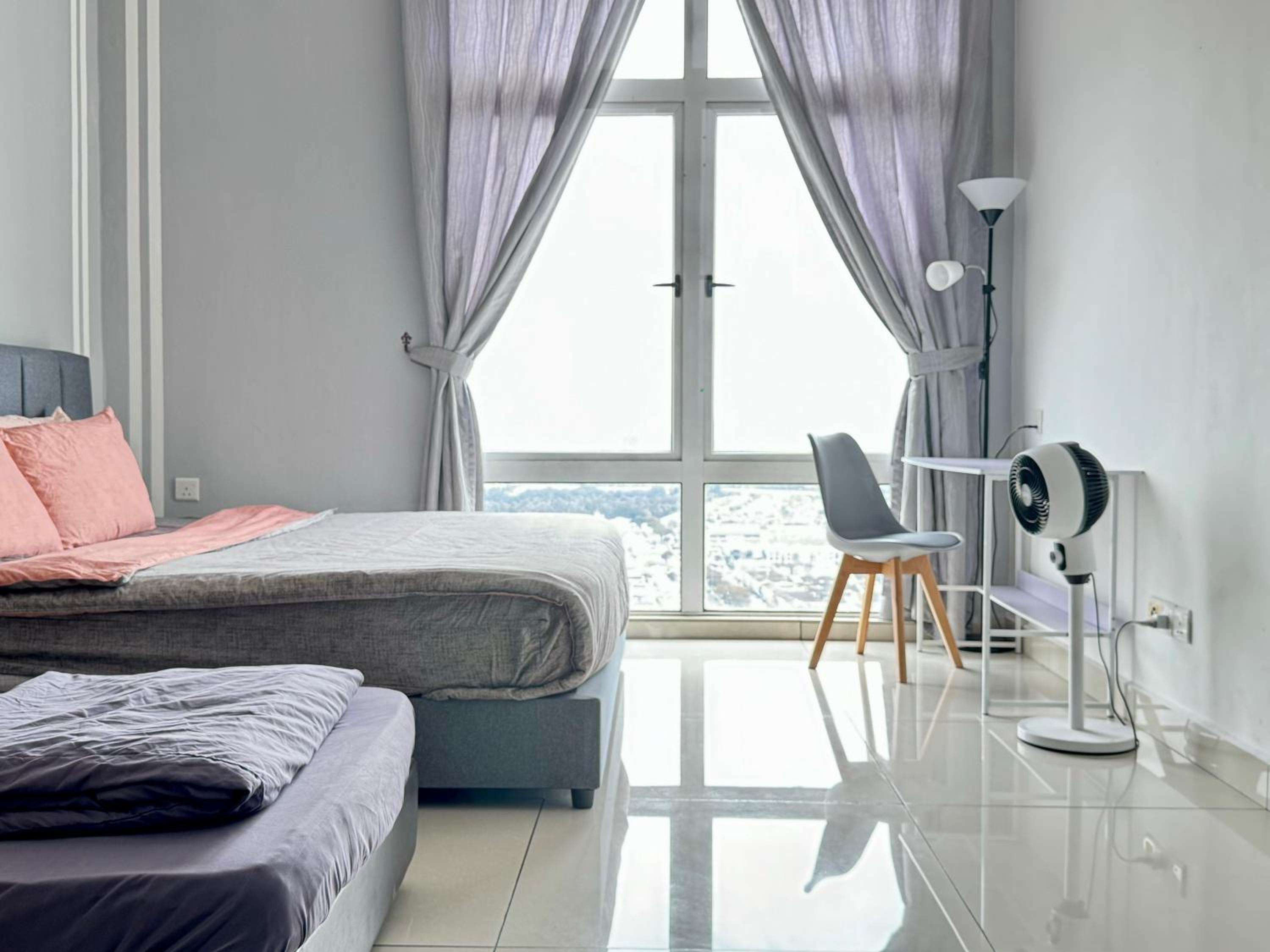 JB City Shopping Mall Apartment