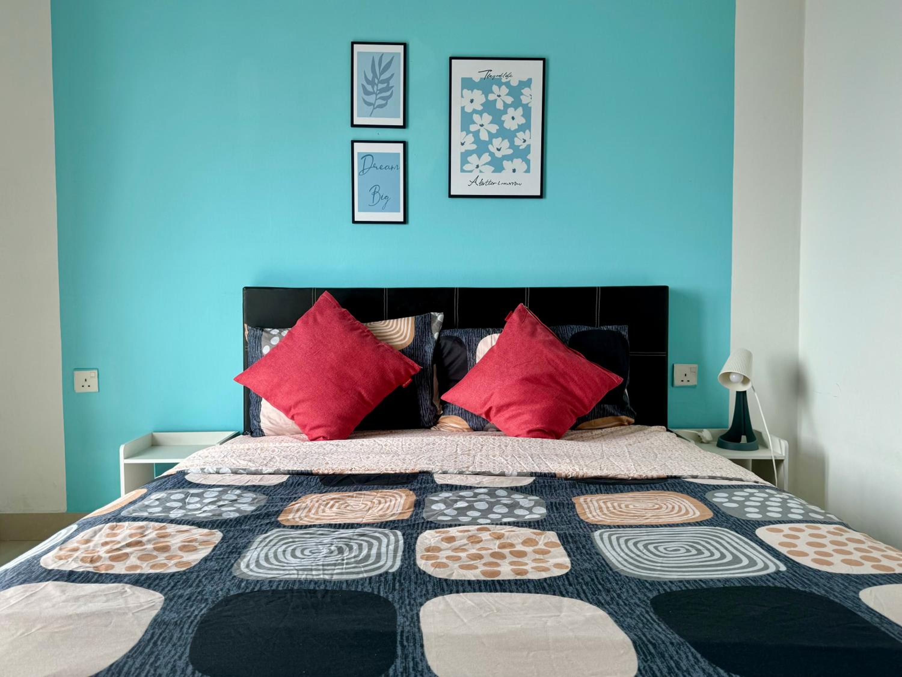 JB City Shopping Mall Apartment