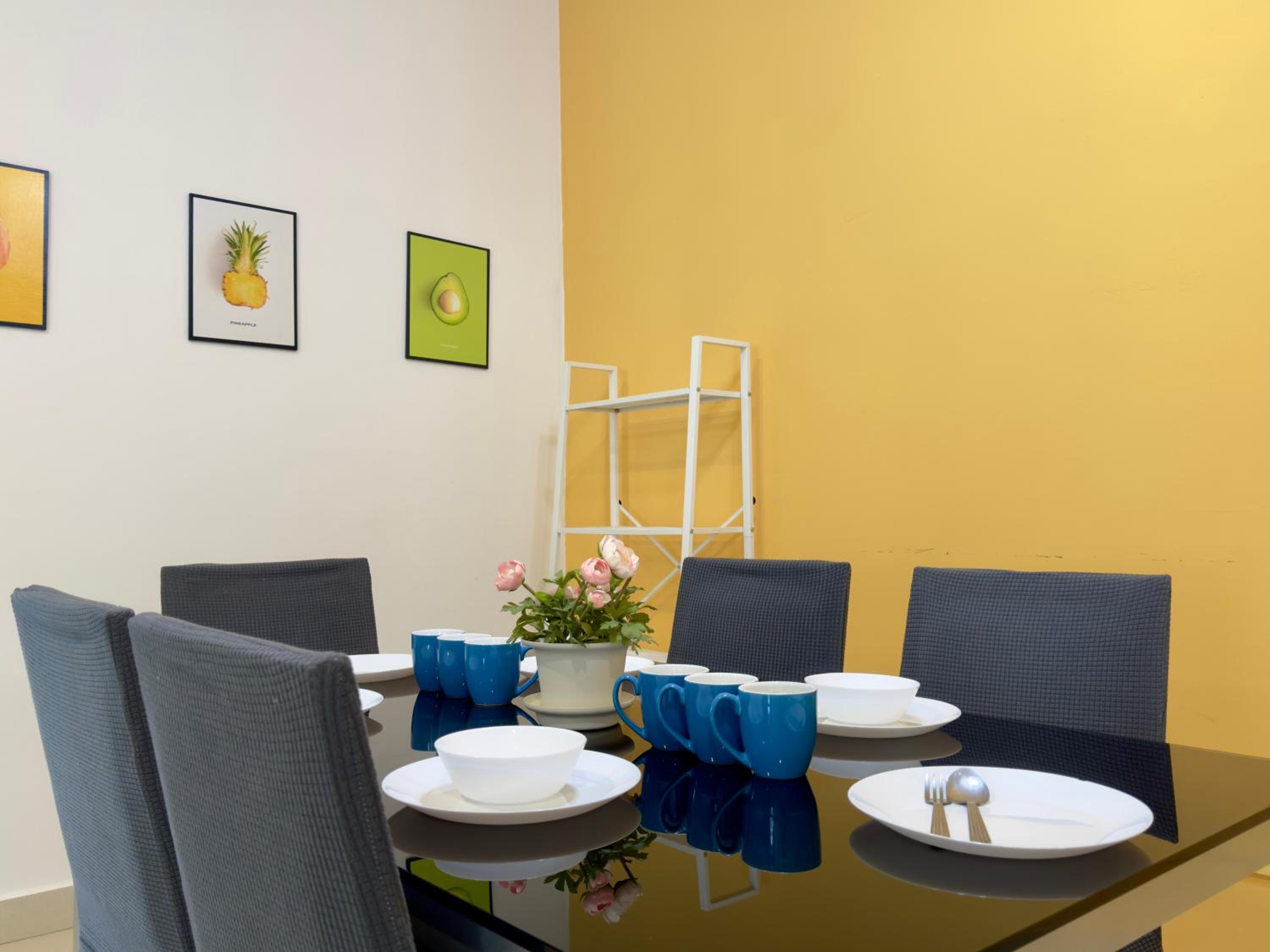 JB City Shopping Mall Apartment