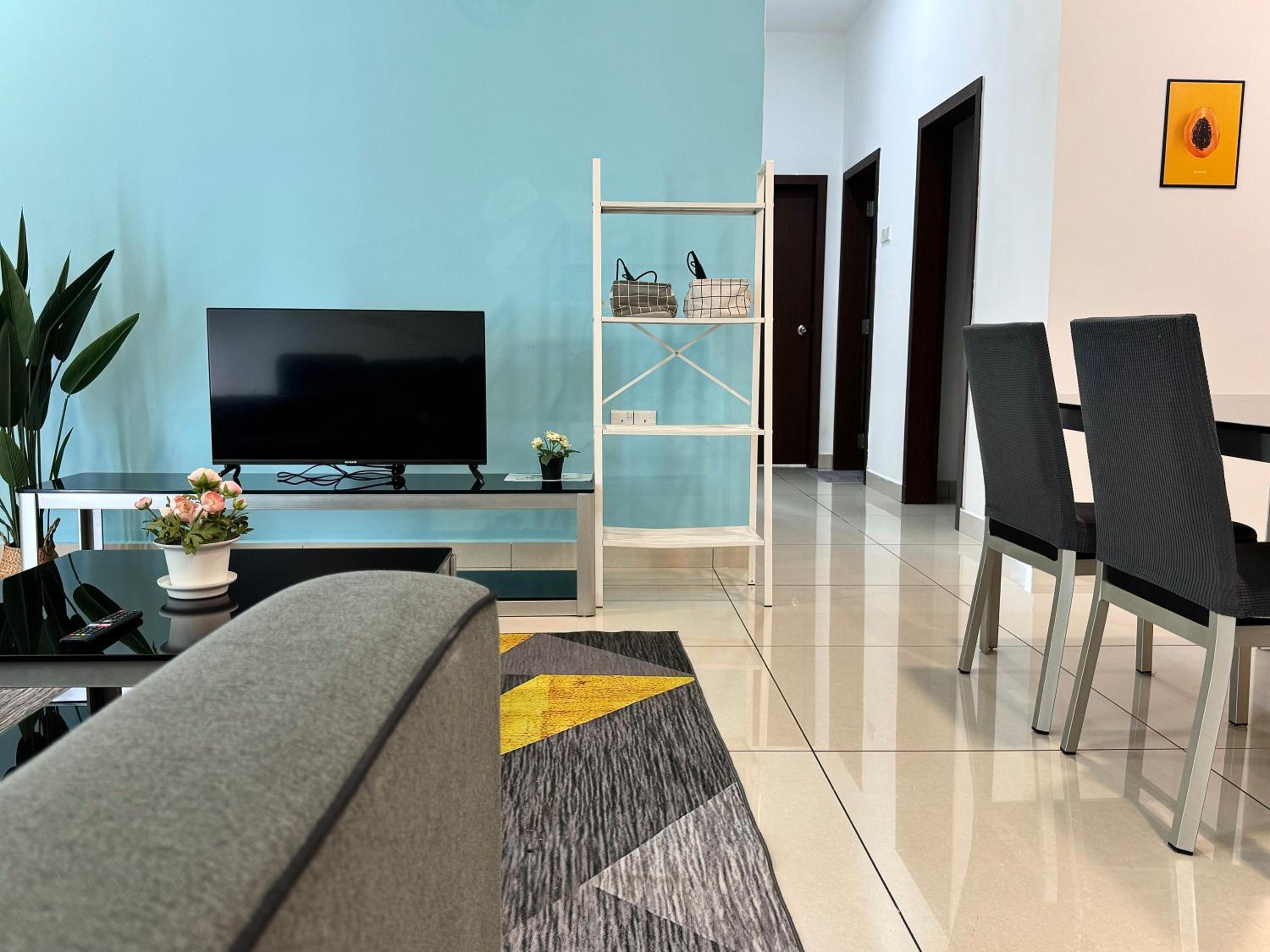 JB City Shopping Mall Apartment