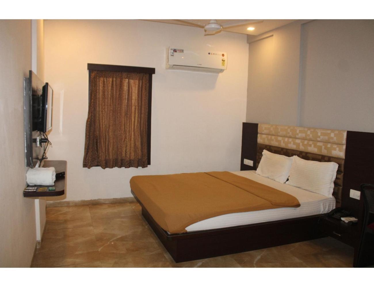 Hotel Narmada, Kevadia, Narmada view 4