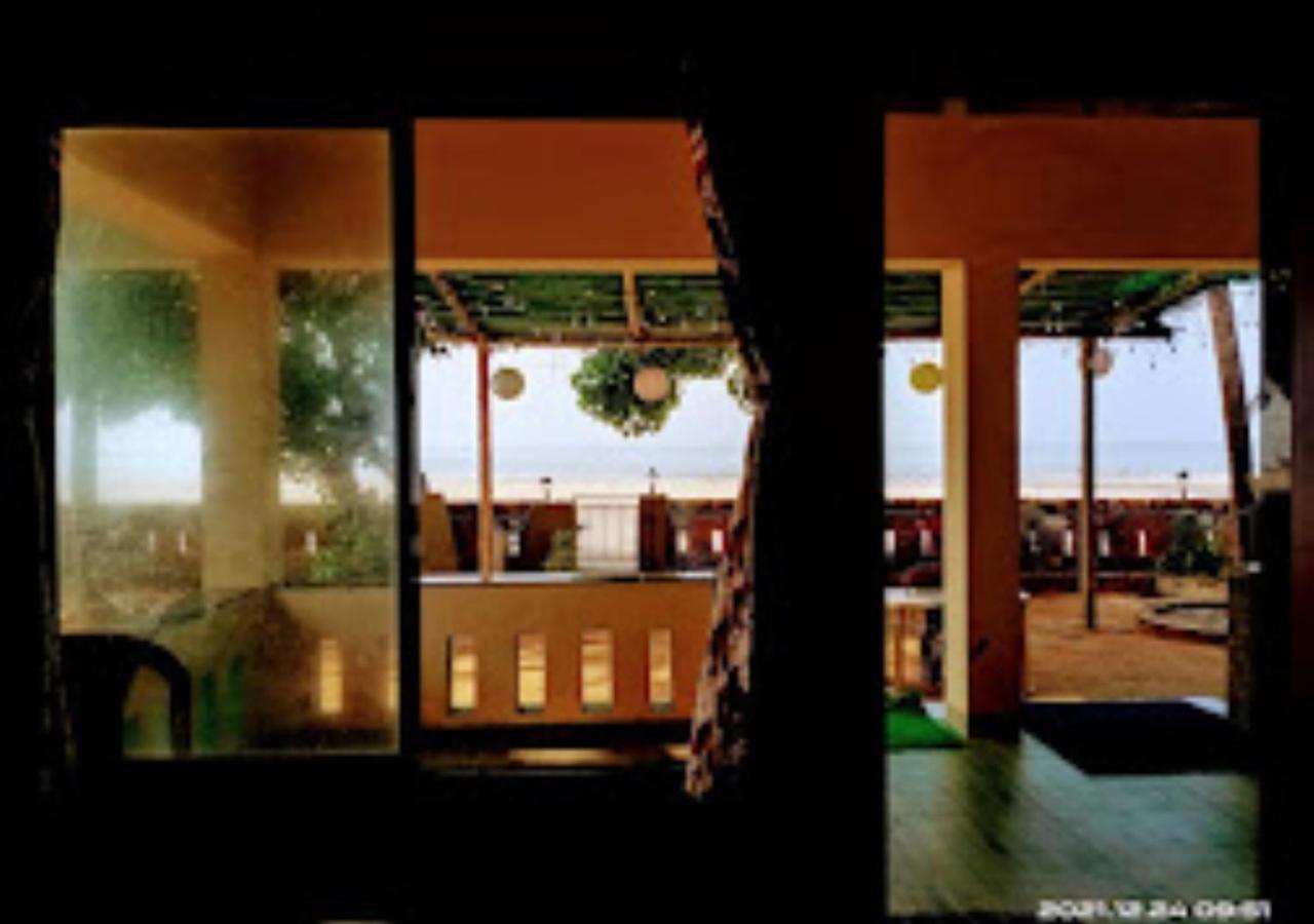 Photo 12