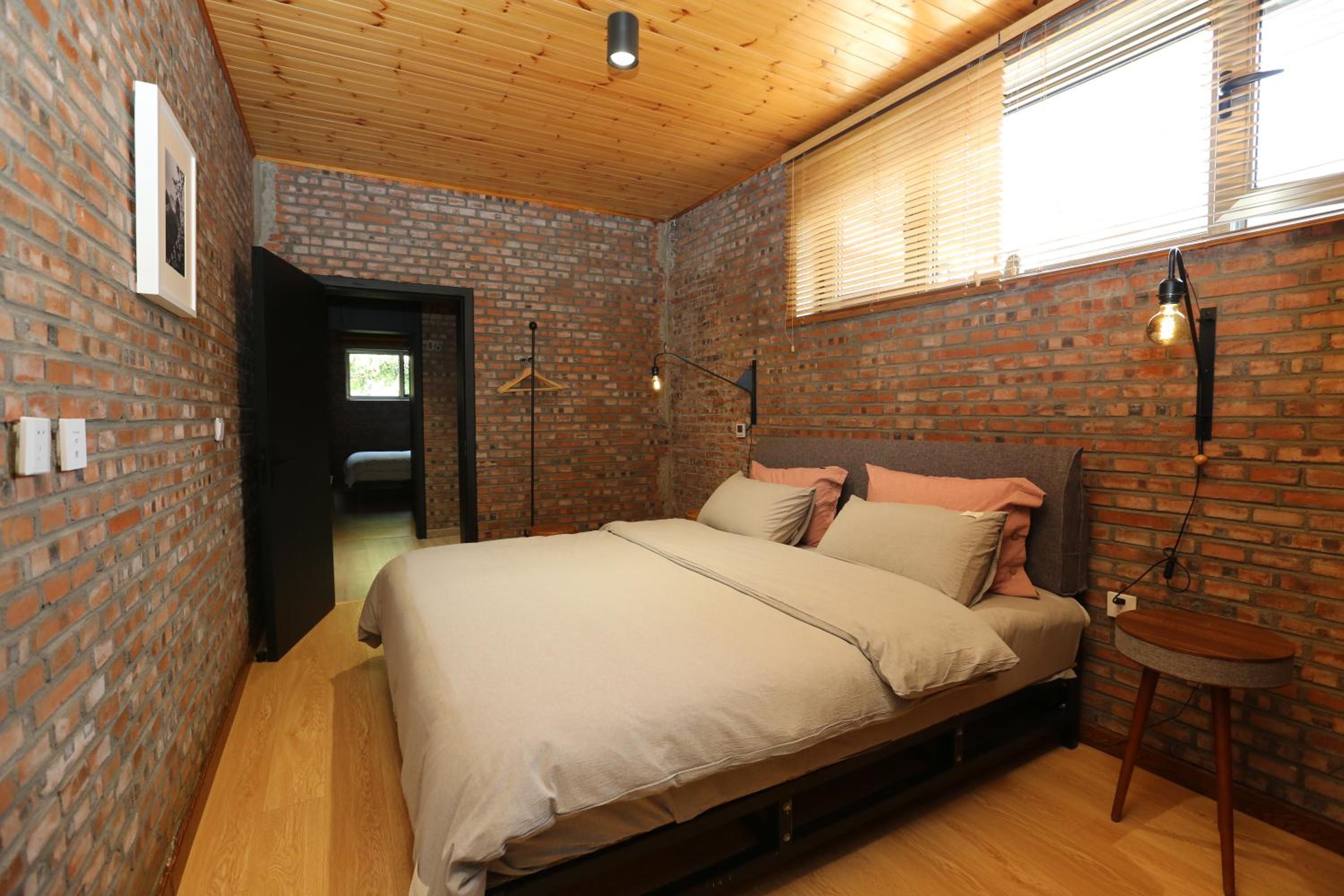 Beijing MutianyuGreat Wall Let'sgo Hotel&Bar