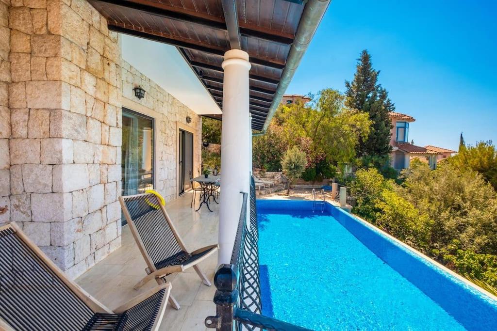 Villa Jasmine Peninsula view 2