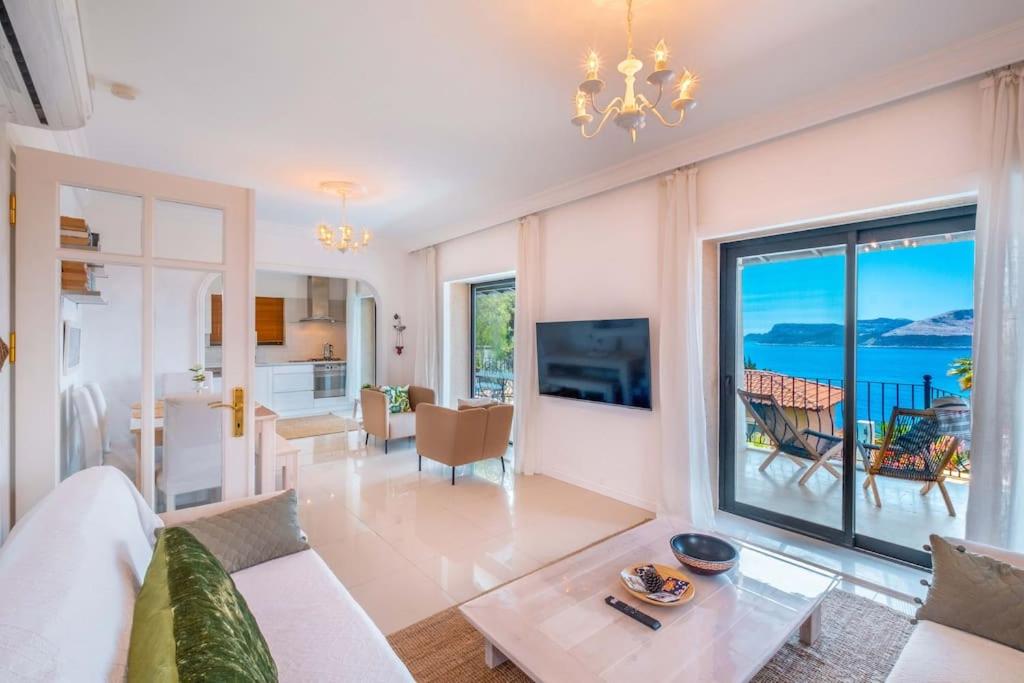Villa Jasmine Peninsula view 3