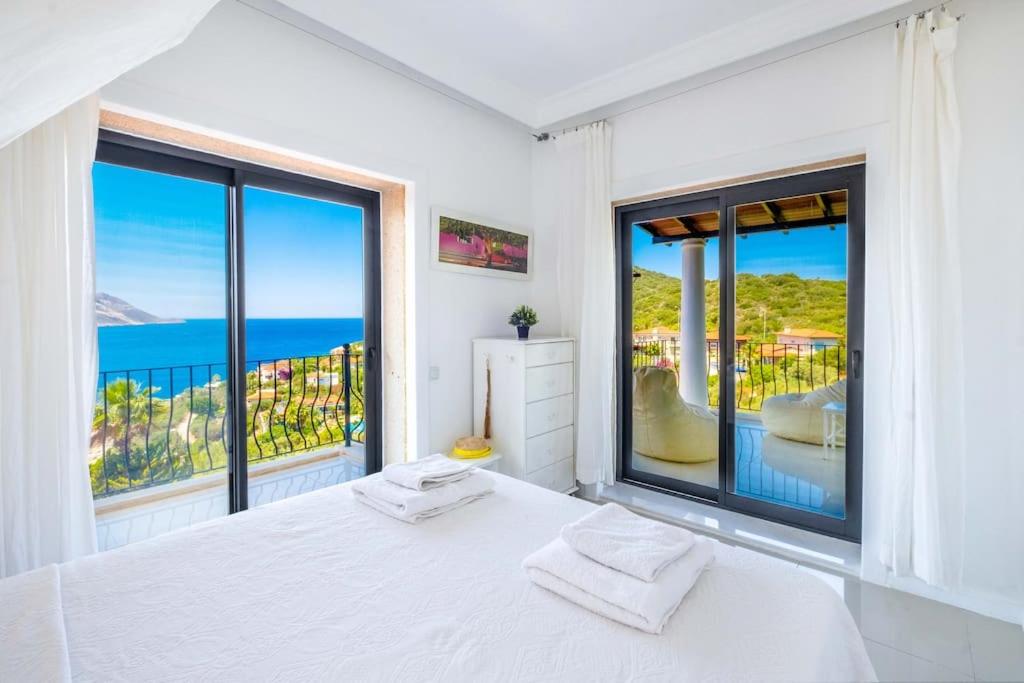 Villa Jasmine Peninsula view 5