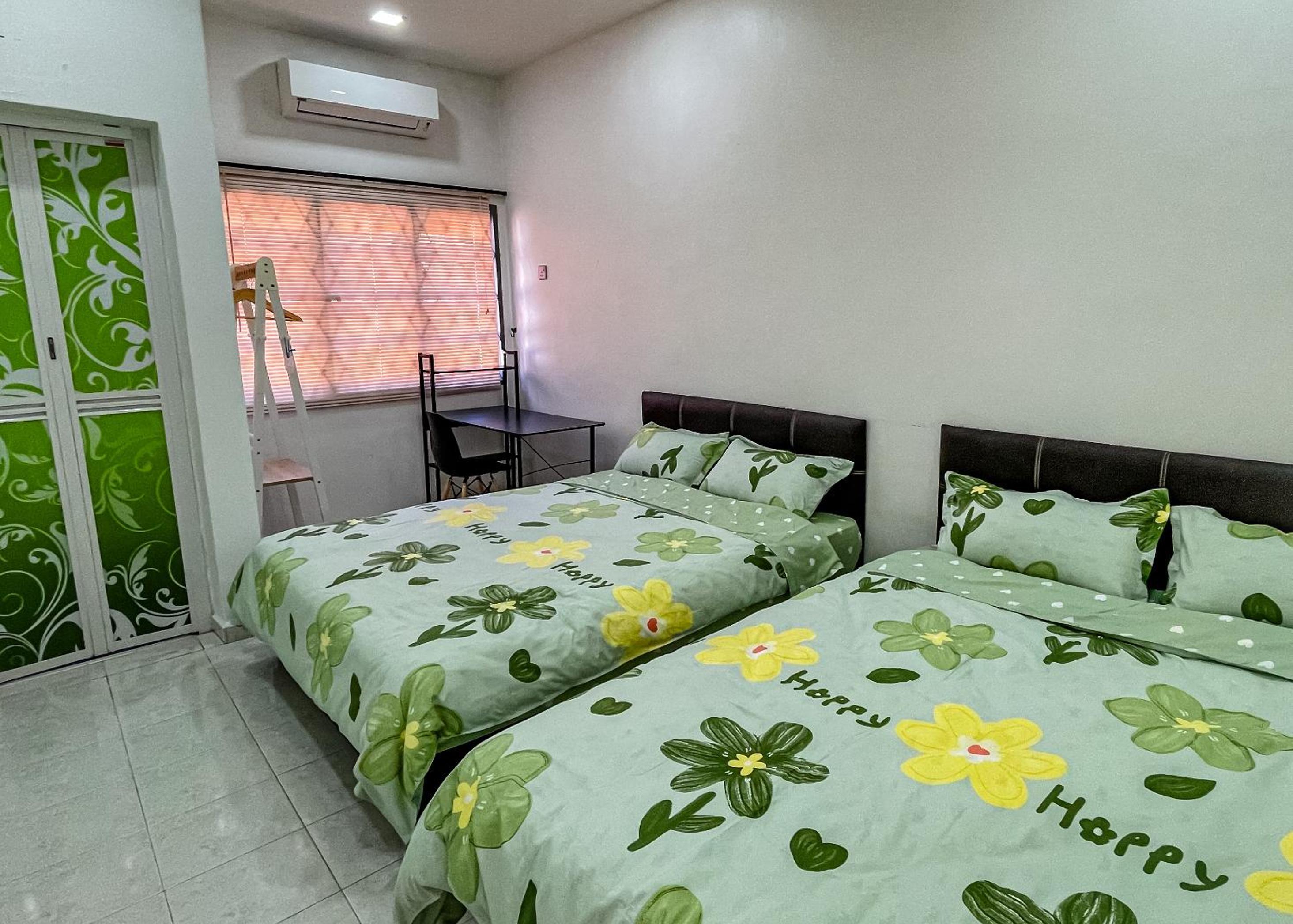 A Little Bit Townhouse Malacca photo 3