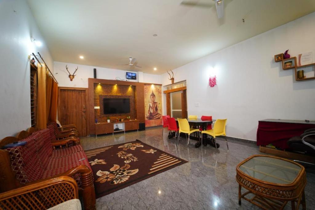 Sugarcane Homestay