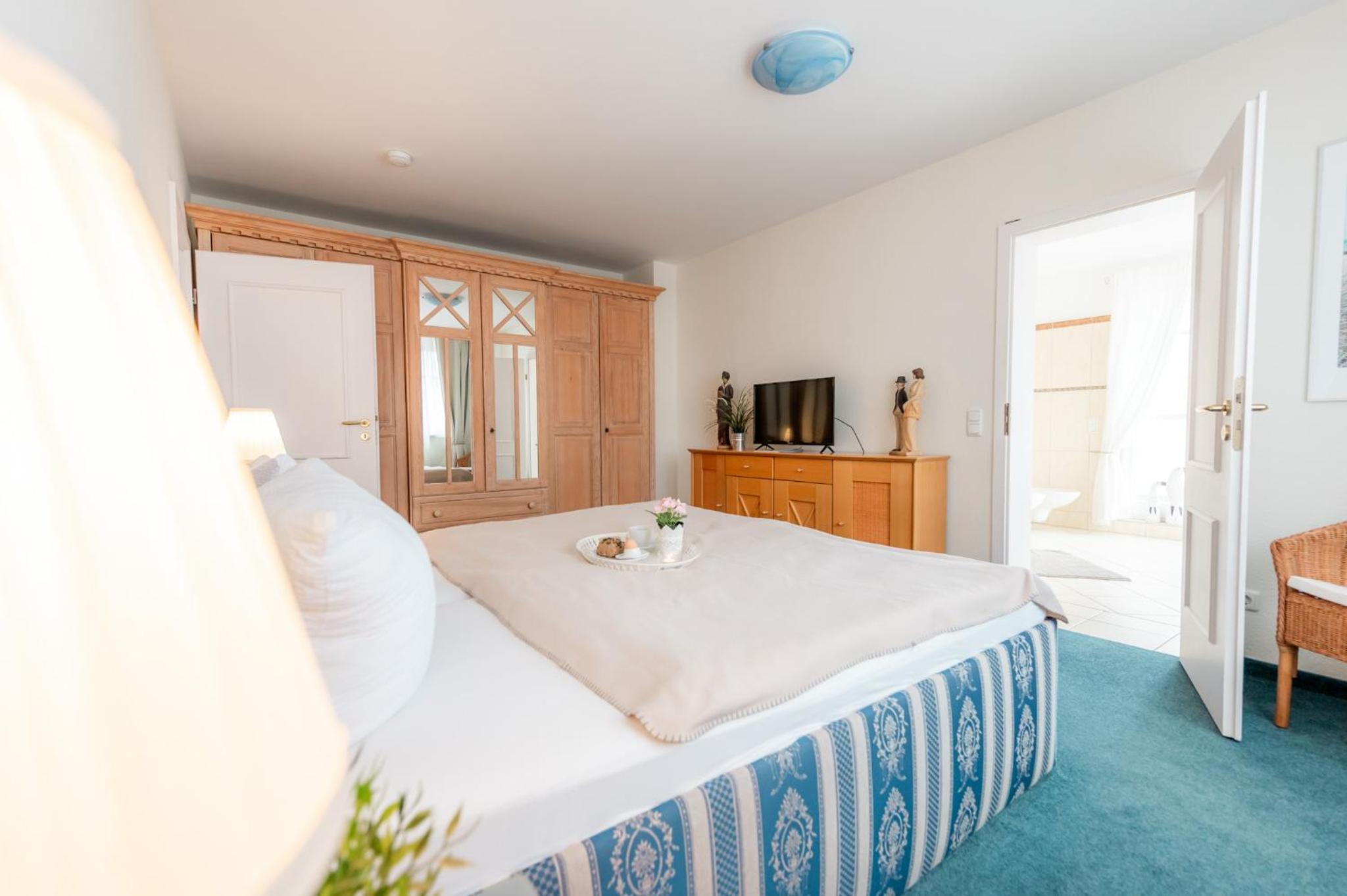 Villa Düne mit großer Sonnenterrasse, Kamin, Wlan und Tiefgarage für 2-4 Personen
