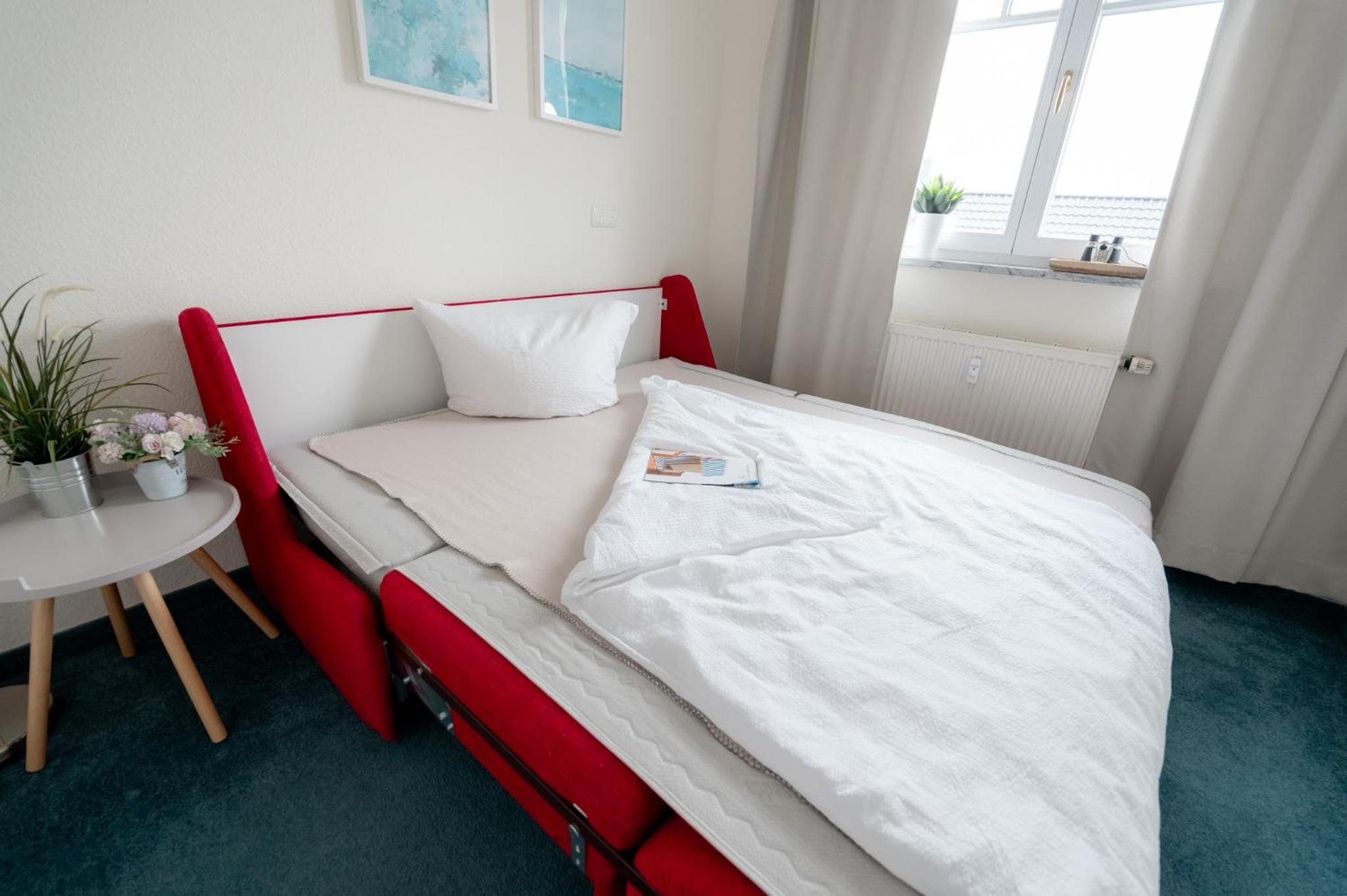Villa Düne mit großer Sonnenterrasse, Kamin, Wlan und Tiefgarage für 2-4 Personen