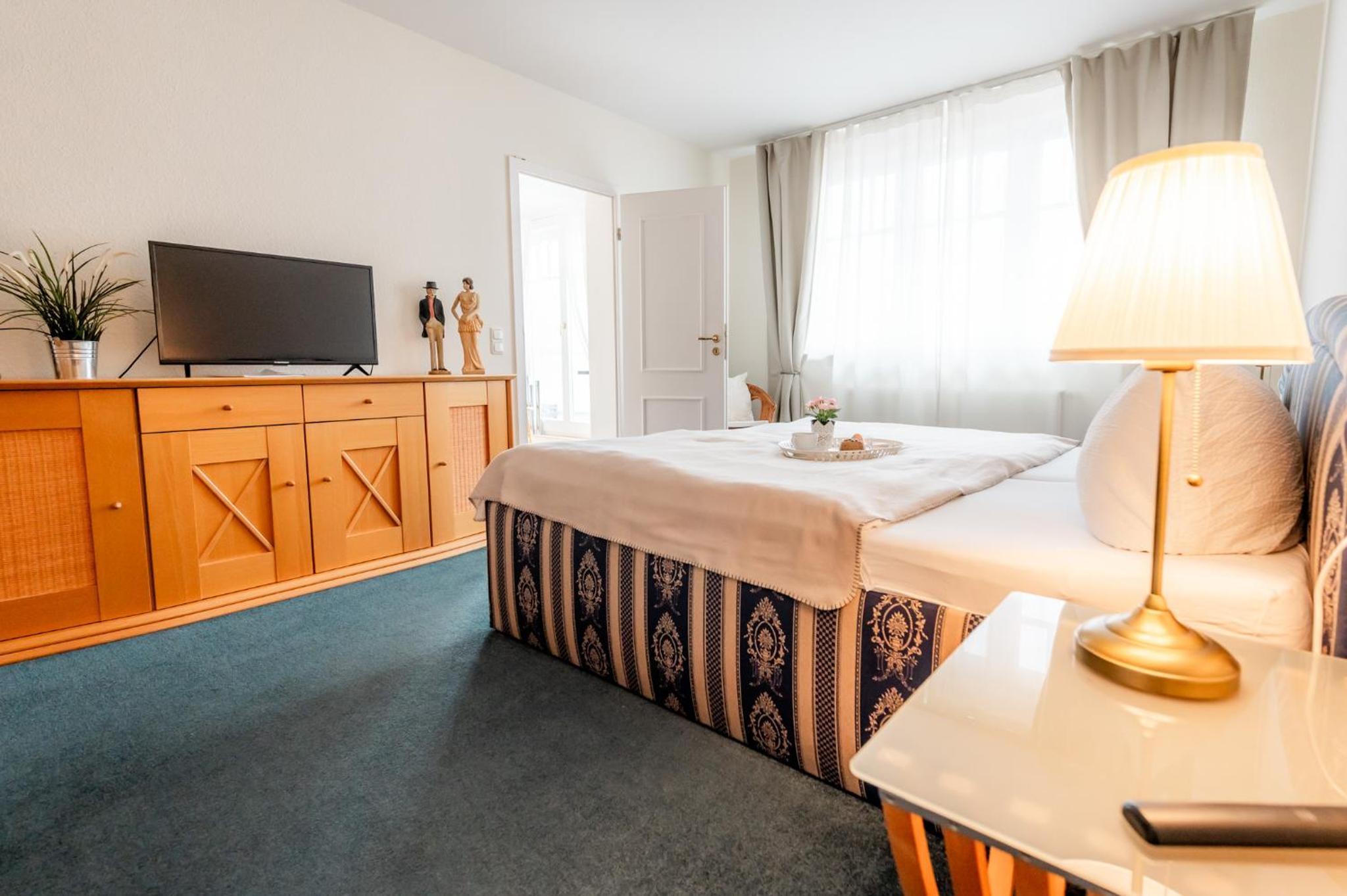 Villa Düne mit großer Sonnenterrasse, Kamin, Wlan und Tiefgarage für 2-4 Personen