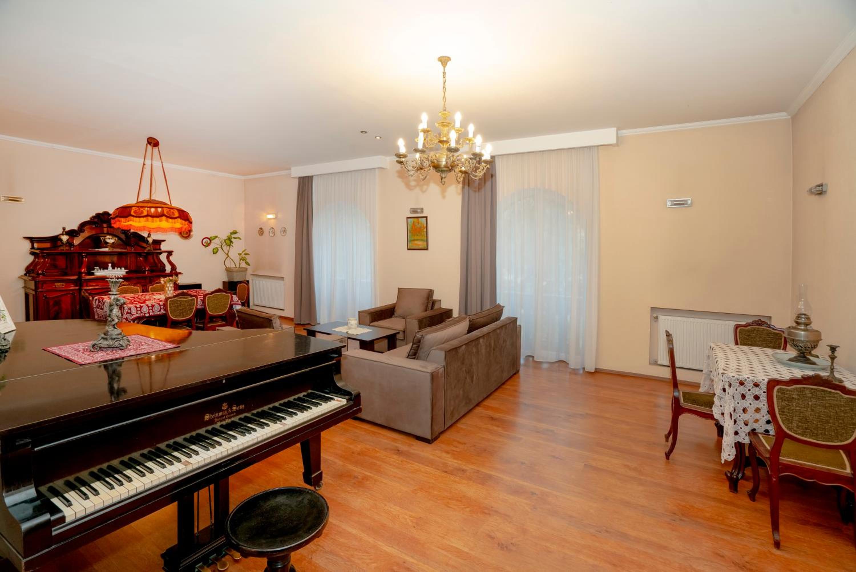 Apartment Baratashvili street