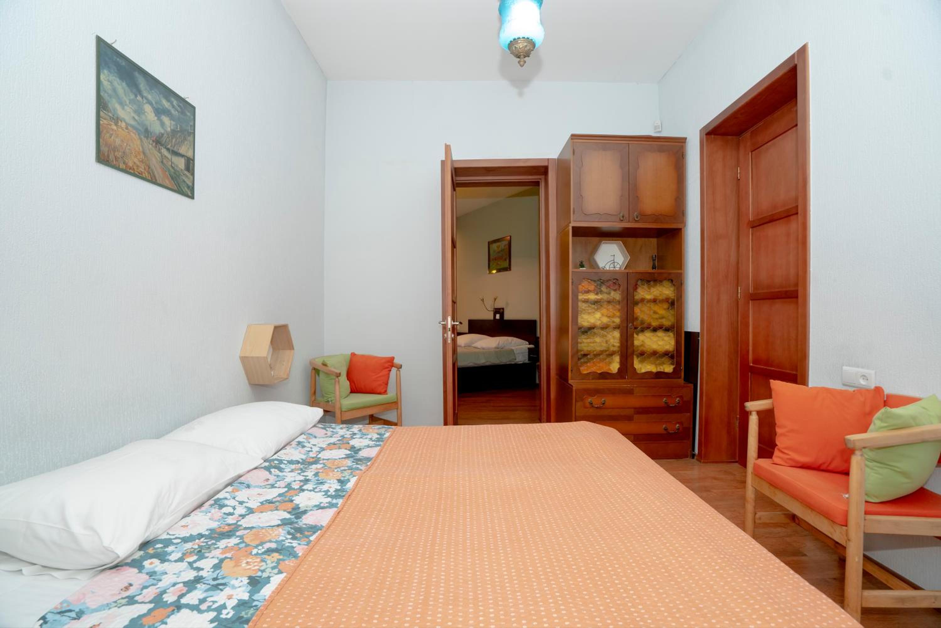 Apartment Baratashvili street