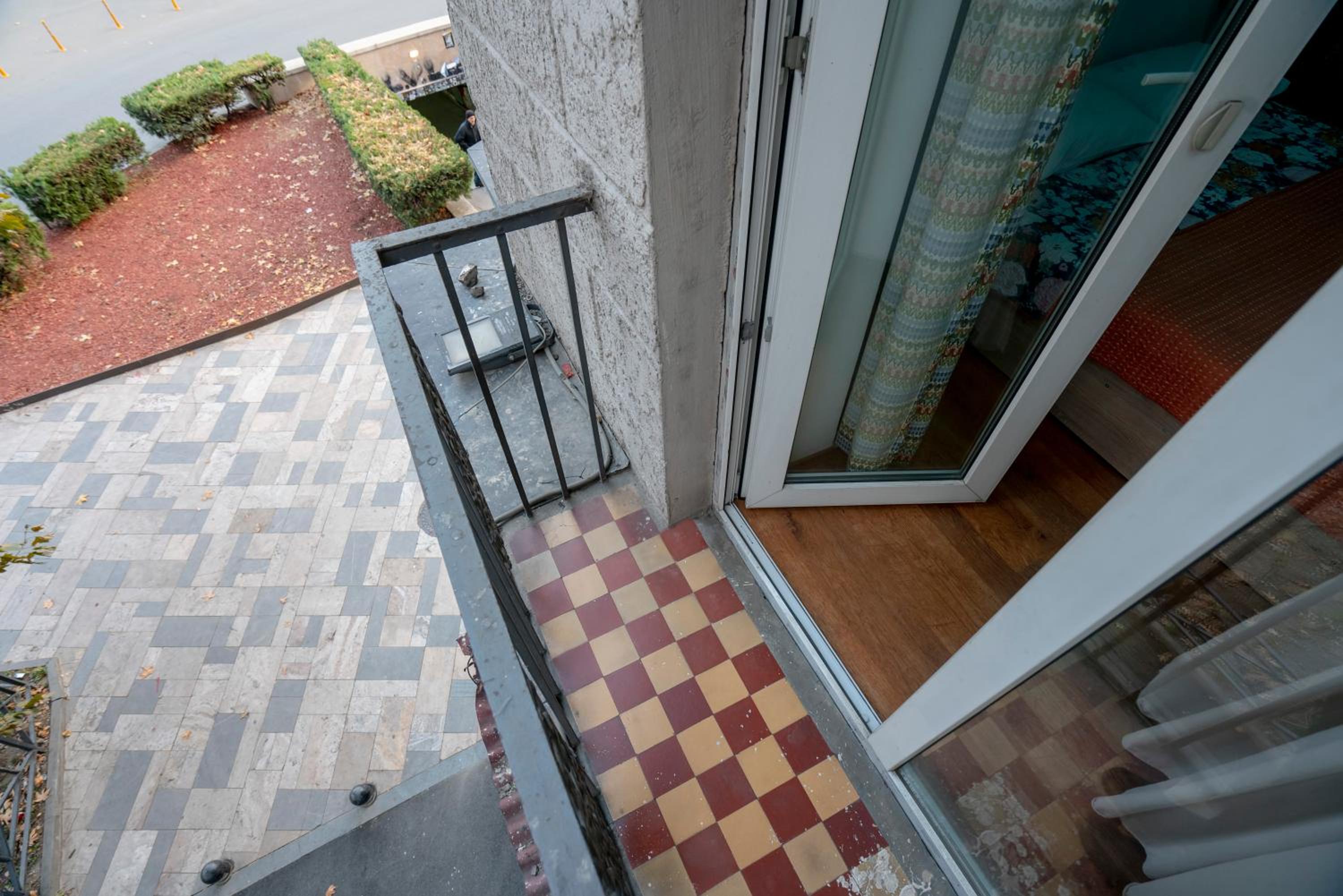 Apartment Baratashvili street