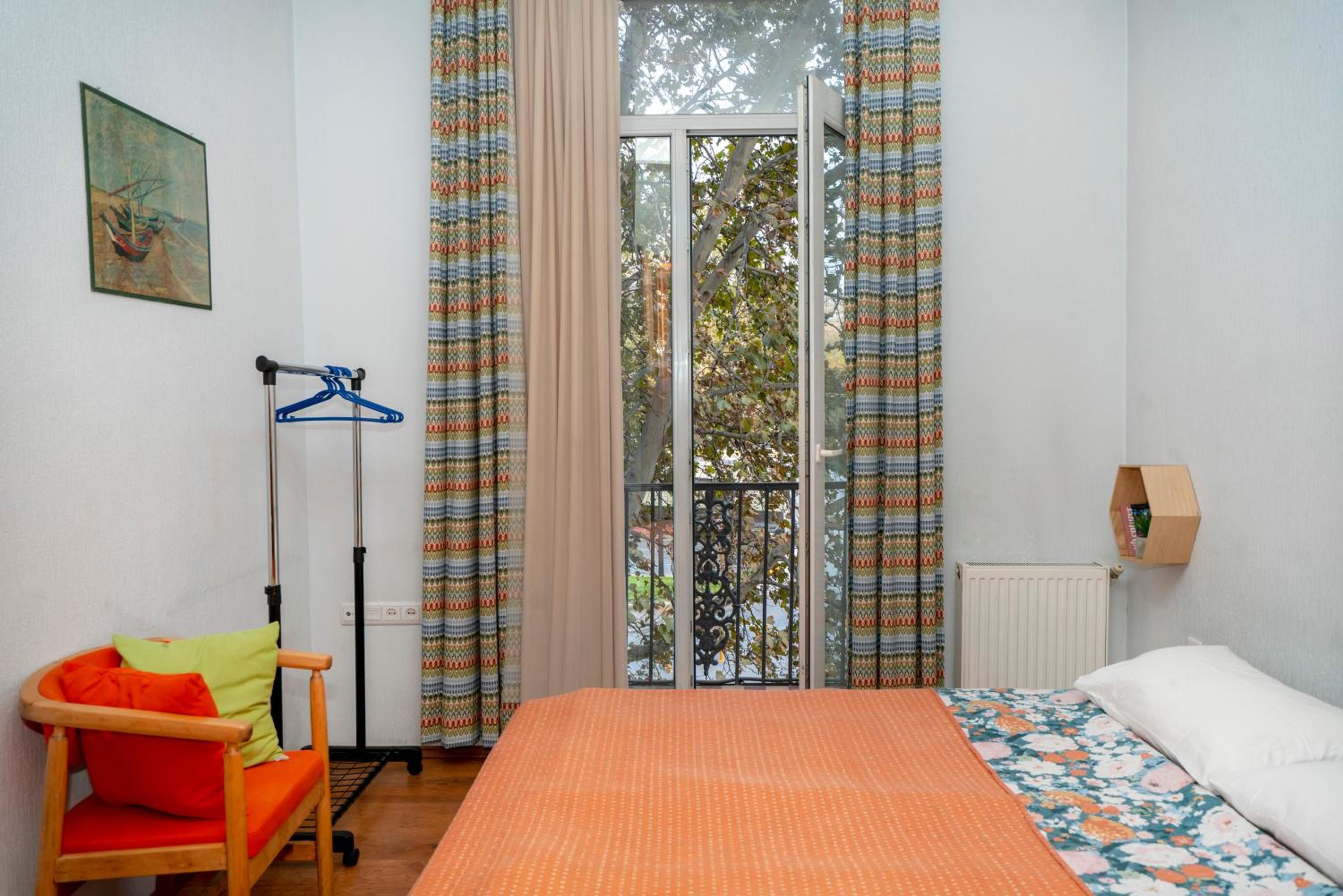 Apartment Baratashvili street