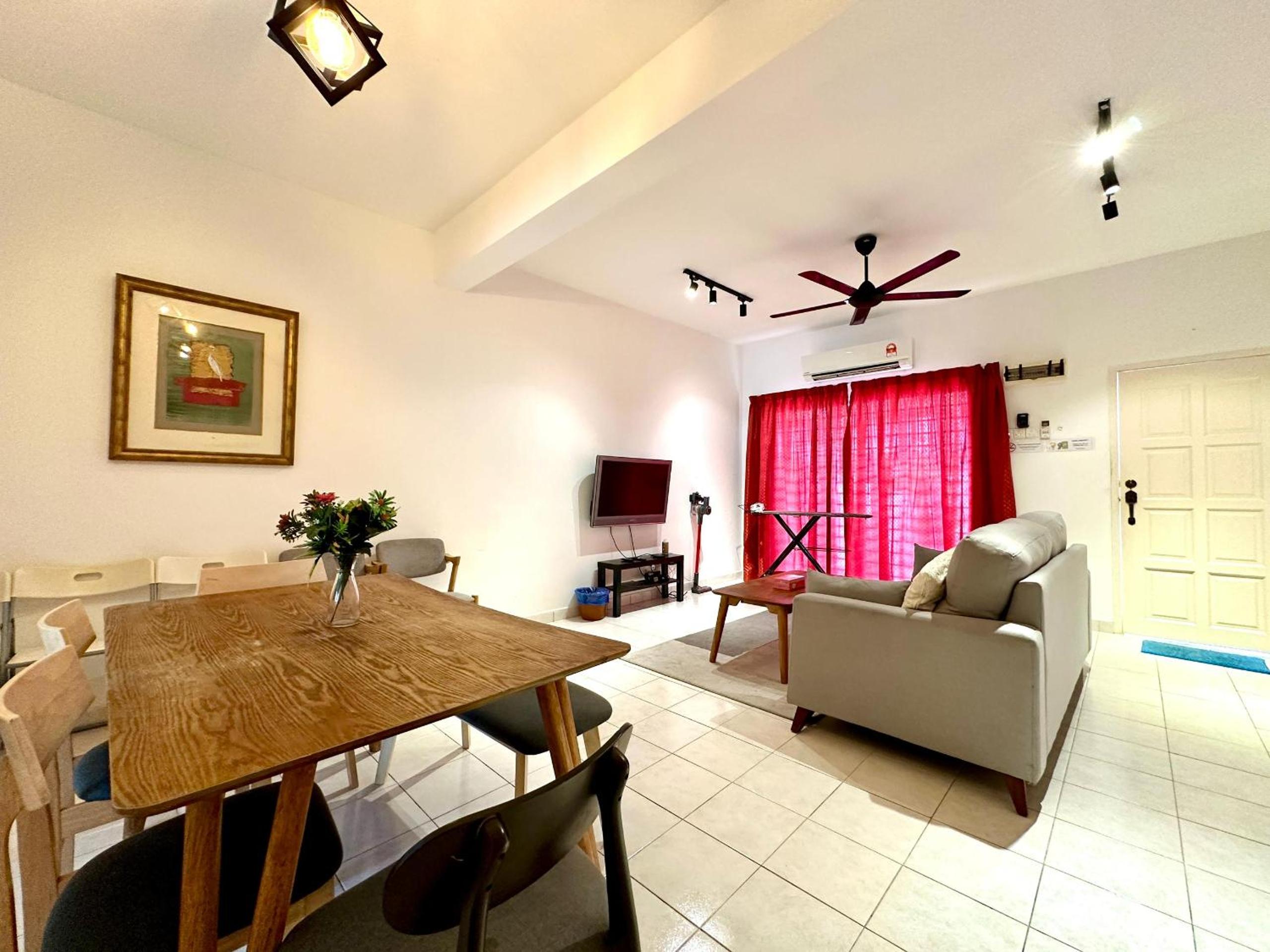 BNB Cozy Homestay - Emerald West Rawang photo 8