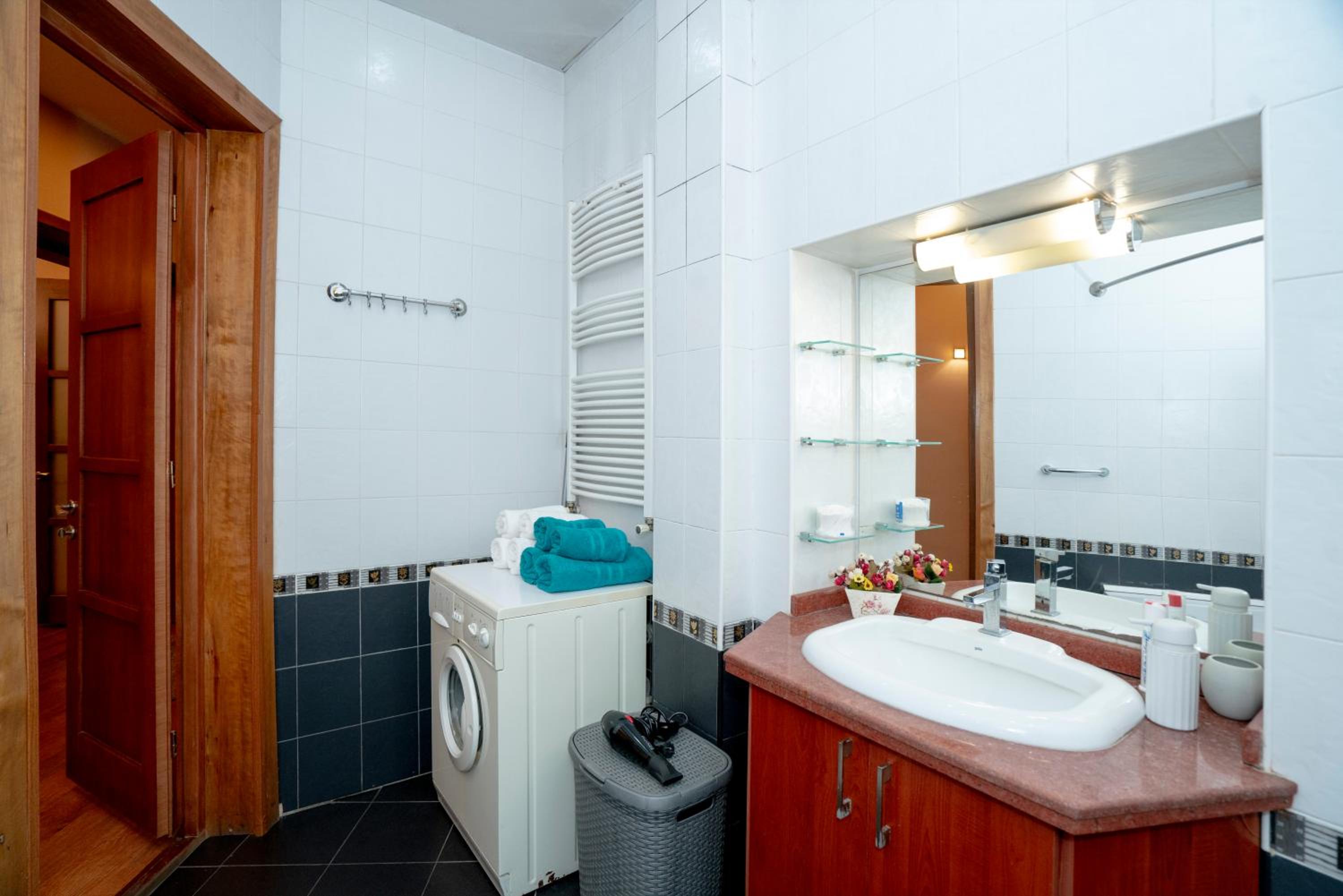 Apartment Baratashvili street