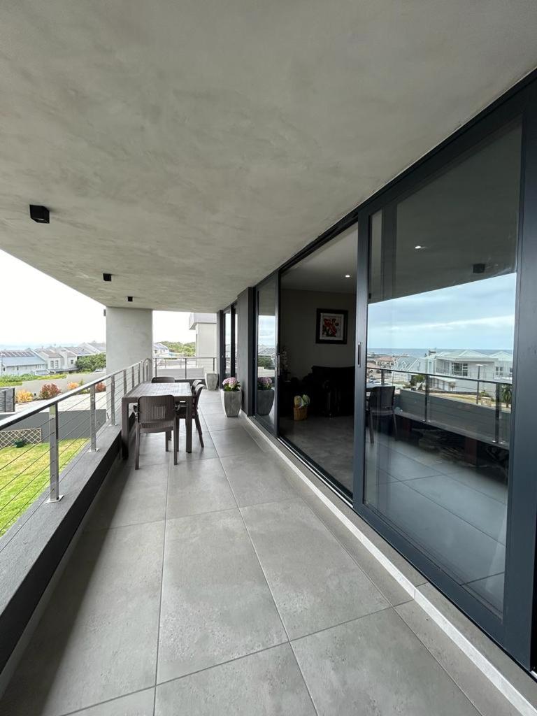 Spacious Beach Breakaway view 4